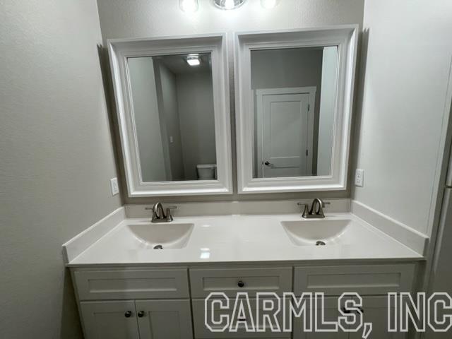 MARTHA'S FIELD - Residential