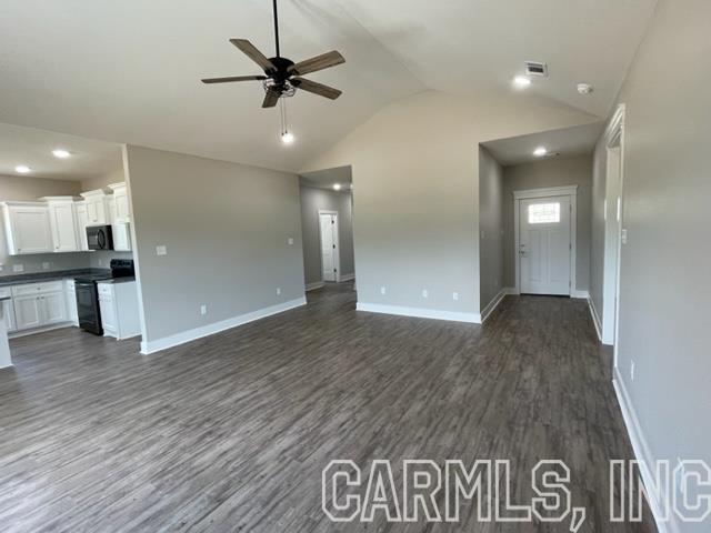 MARTHA'S FIELD - Residential