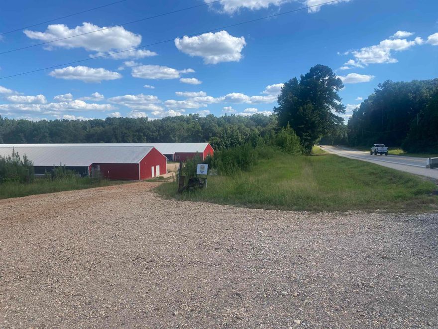2018 Breeder Poultry Farm with two houses, located just north of Murfreesboro.  Property of 20 acres to be surveyed, contains a 2 bedroom, 2 bath mobile home with two breeder house, 40x640.  Equipped with the Prizen Vencomatic egg gathering system, automatic nest winching system, 100 KW John Deere Generator with 300 gallon fuel tank, and new incinerator. Rural water and well, highway frontage.  Contact our office for more details.