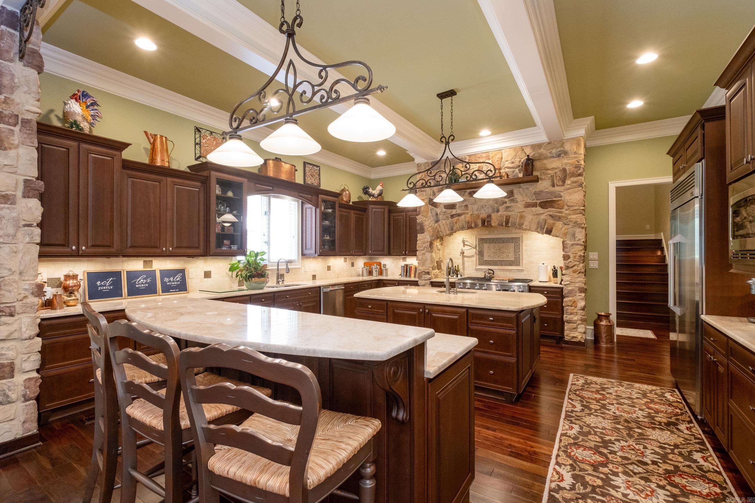 CHENAL DOWNS - Residential