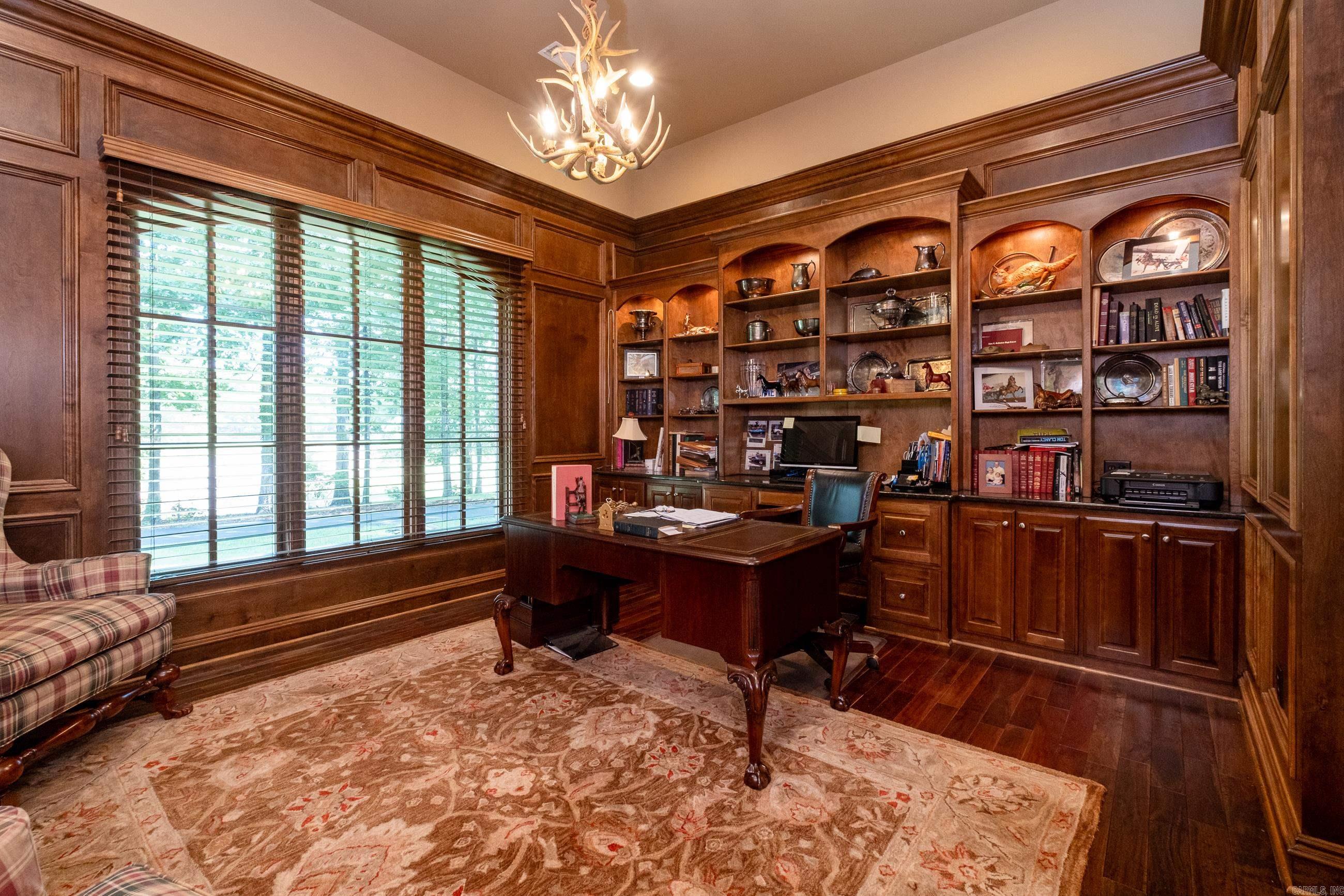 CHENAL DOWNS - Residential