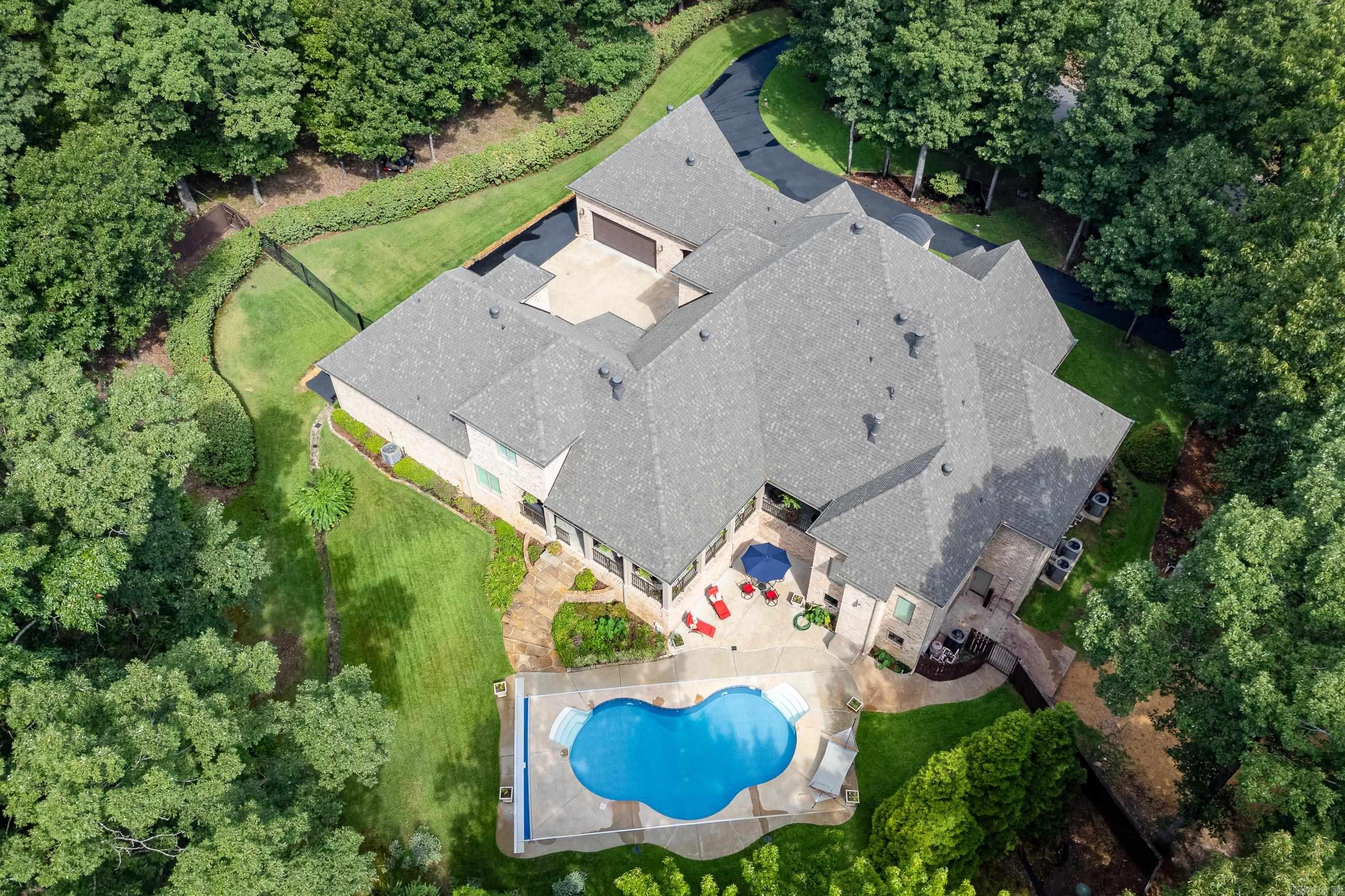 CHENAL DOWNS - Residential