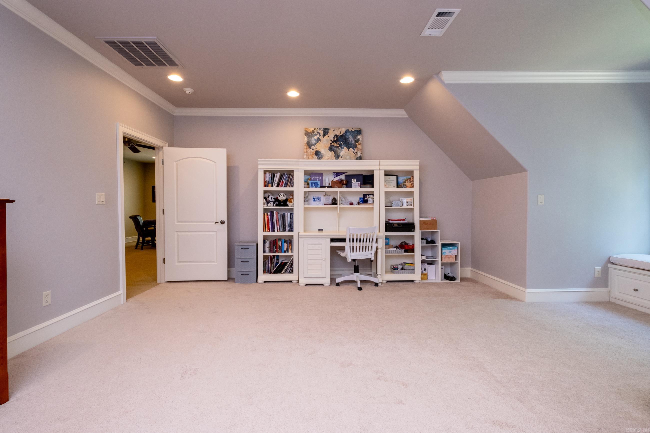 CHENAL DOWNS - Residential