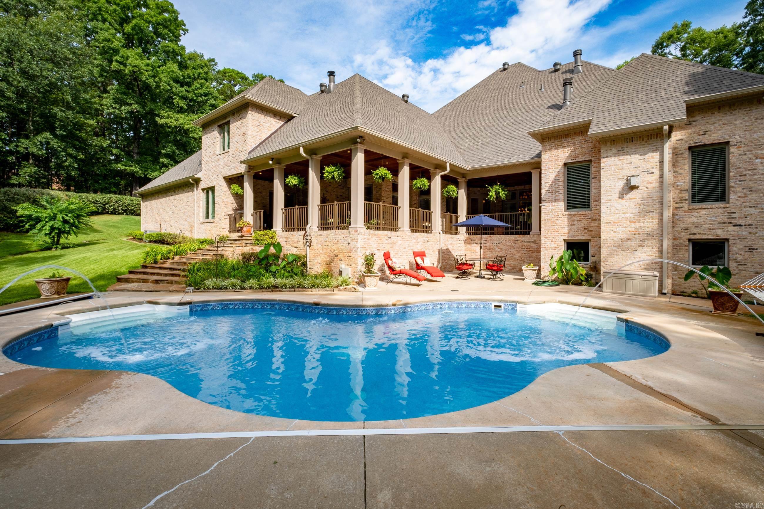 CHENAL DOWNS - Residential