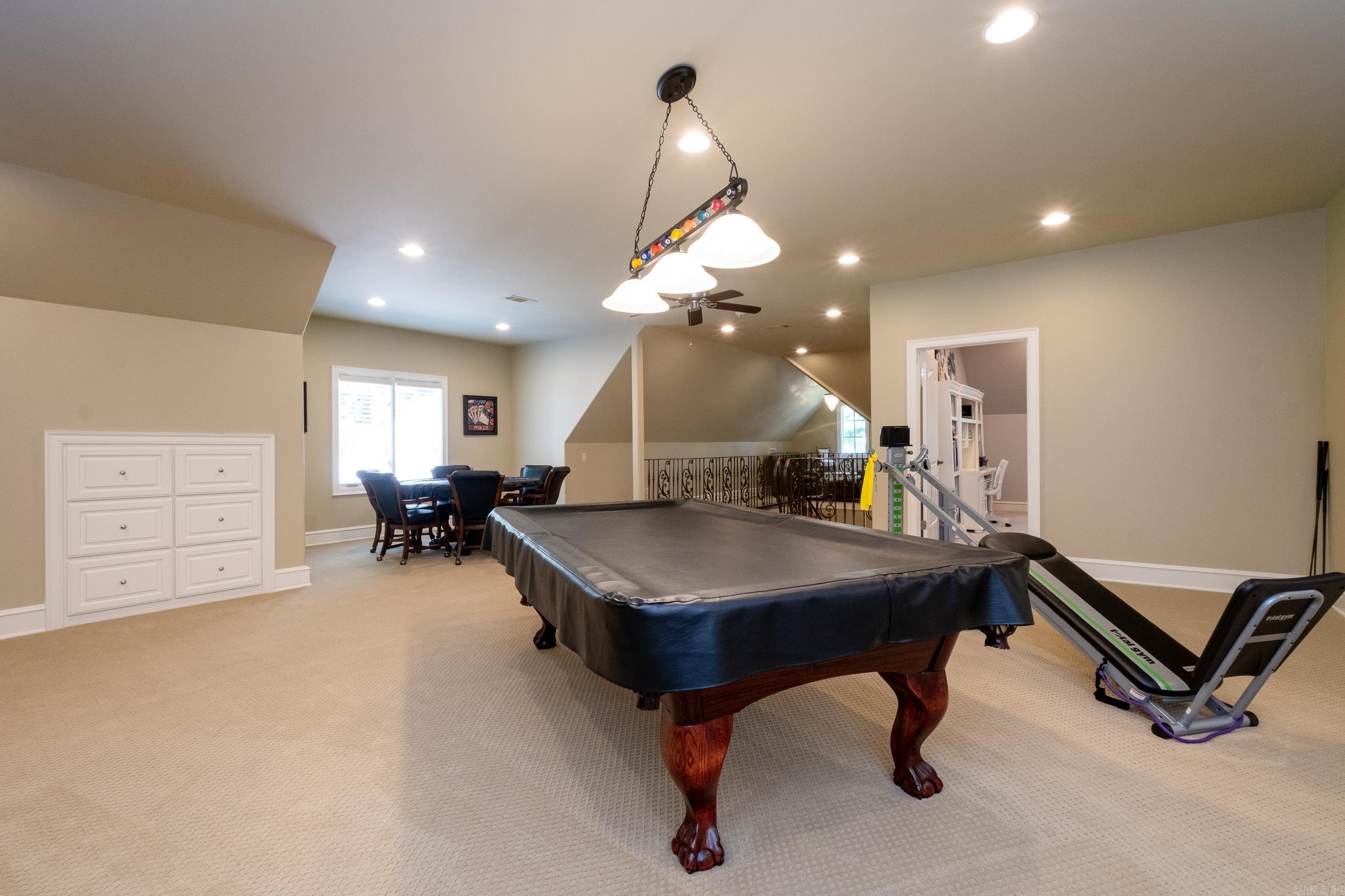 CHENAL DOWNS - Residential