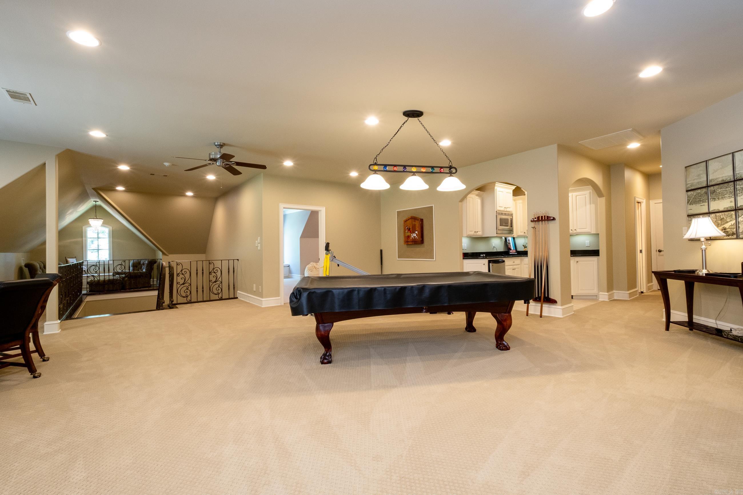 CHENAL DOWNS - Residential