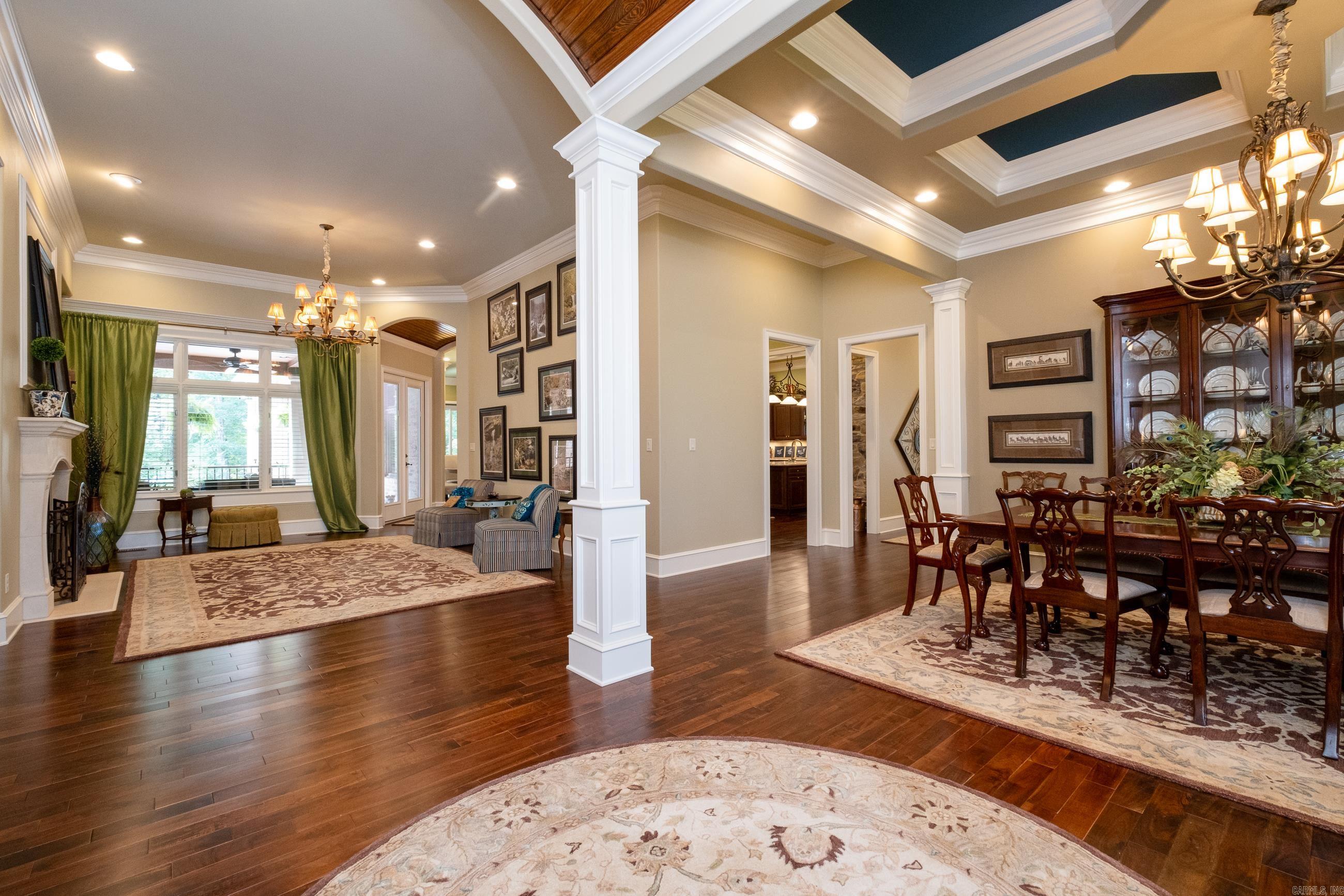 CHENAL DOWNS - Residential