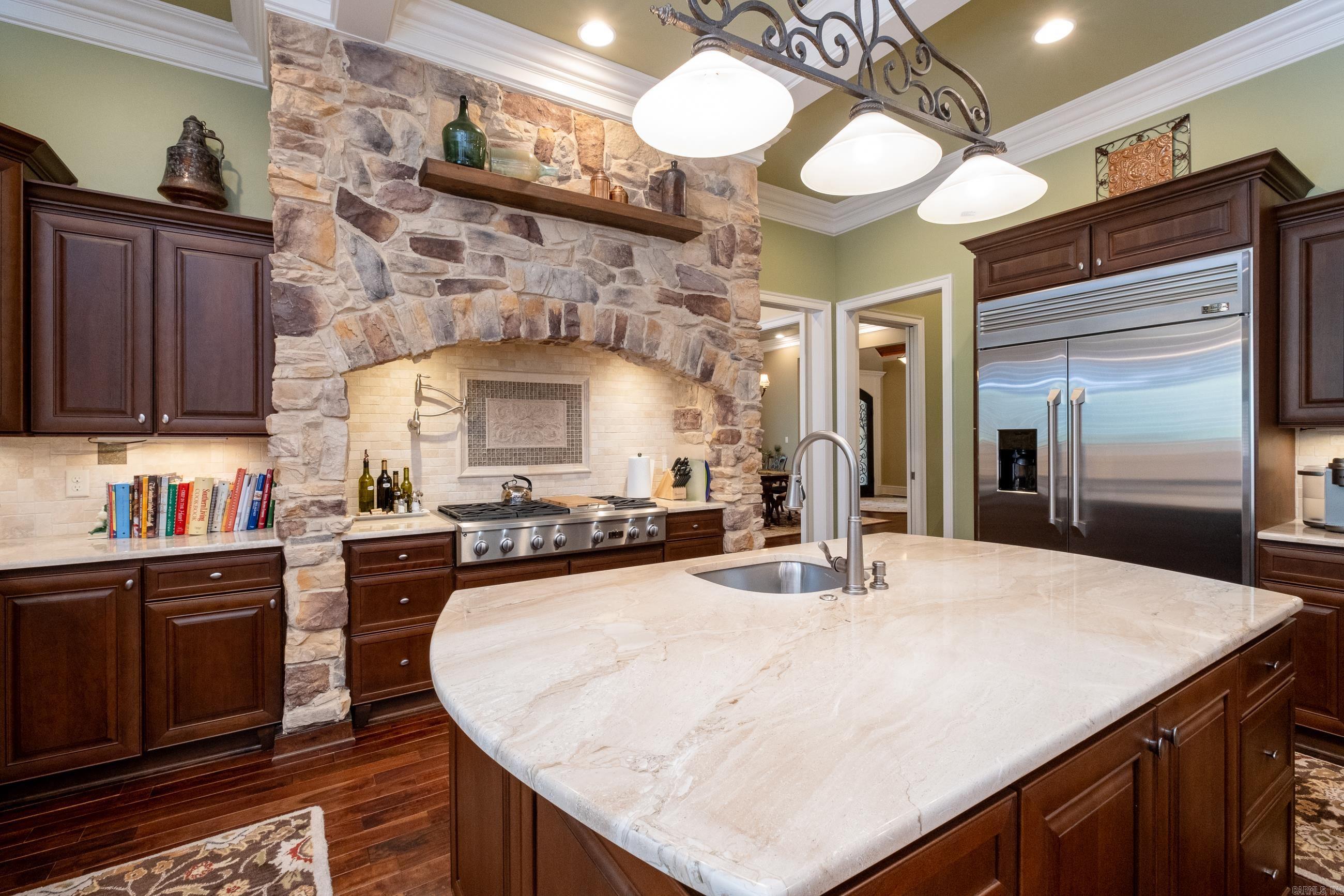 CHENAL DOWNS - Residential