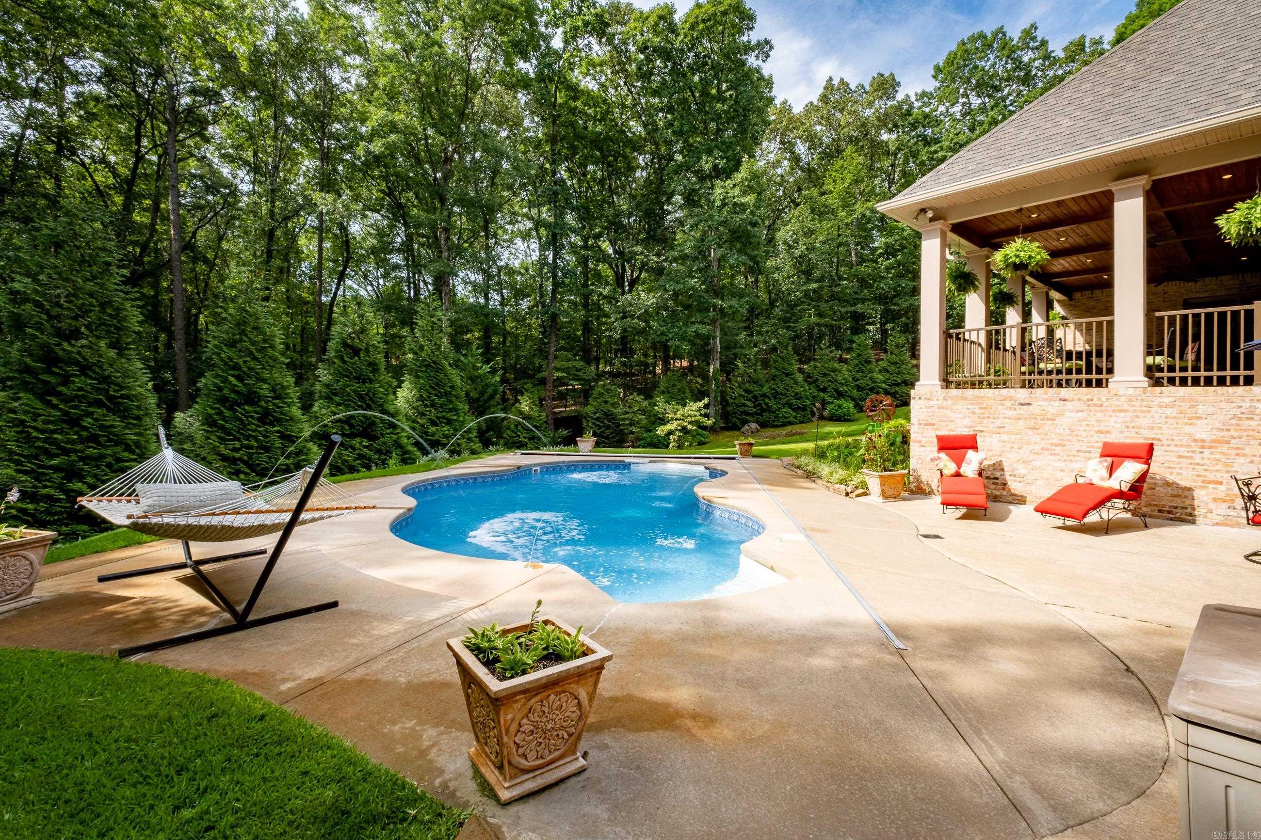 CHENAL DOWNS - Residential