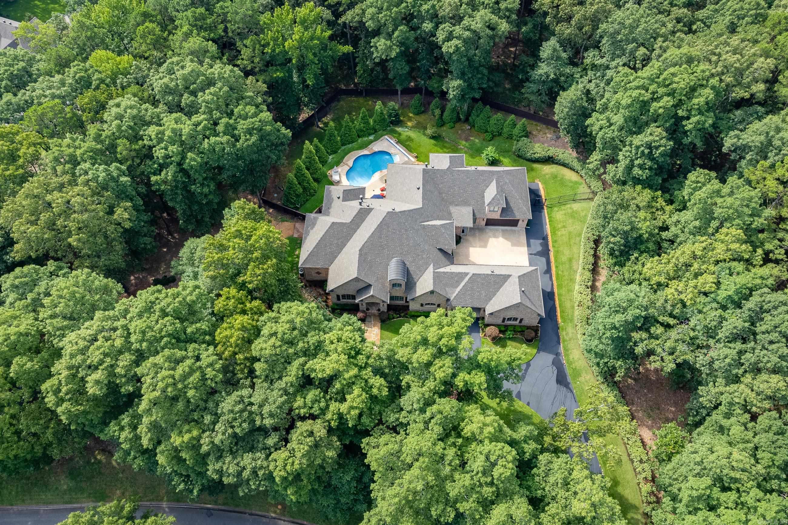 CHENAL DOWNS - Residential