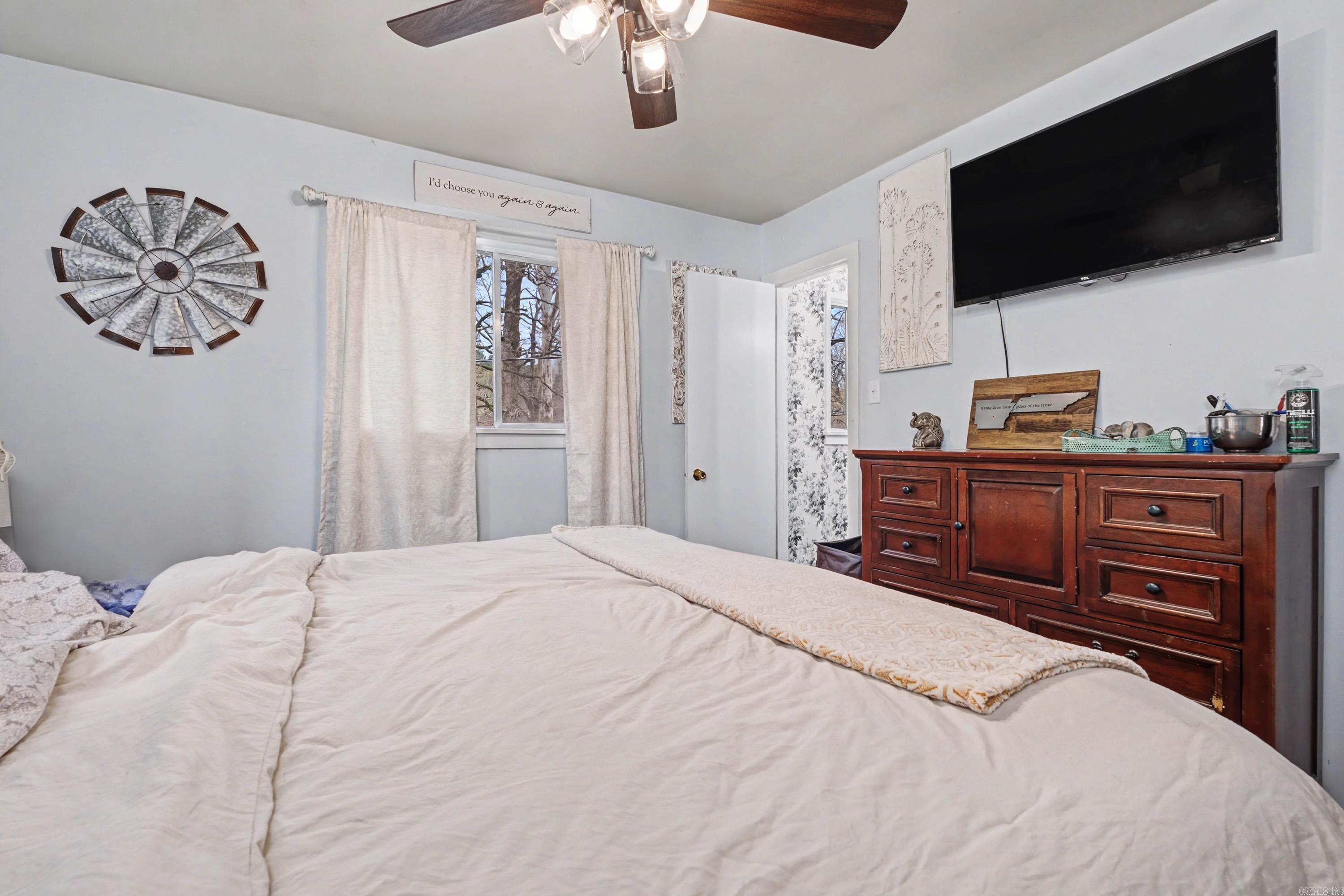 CIRCLE LAKE - Residential