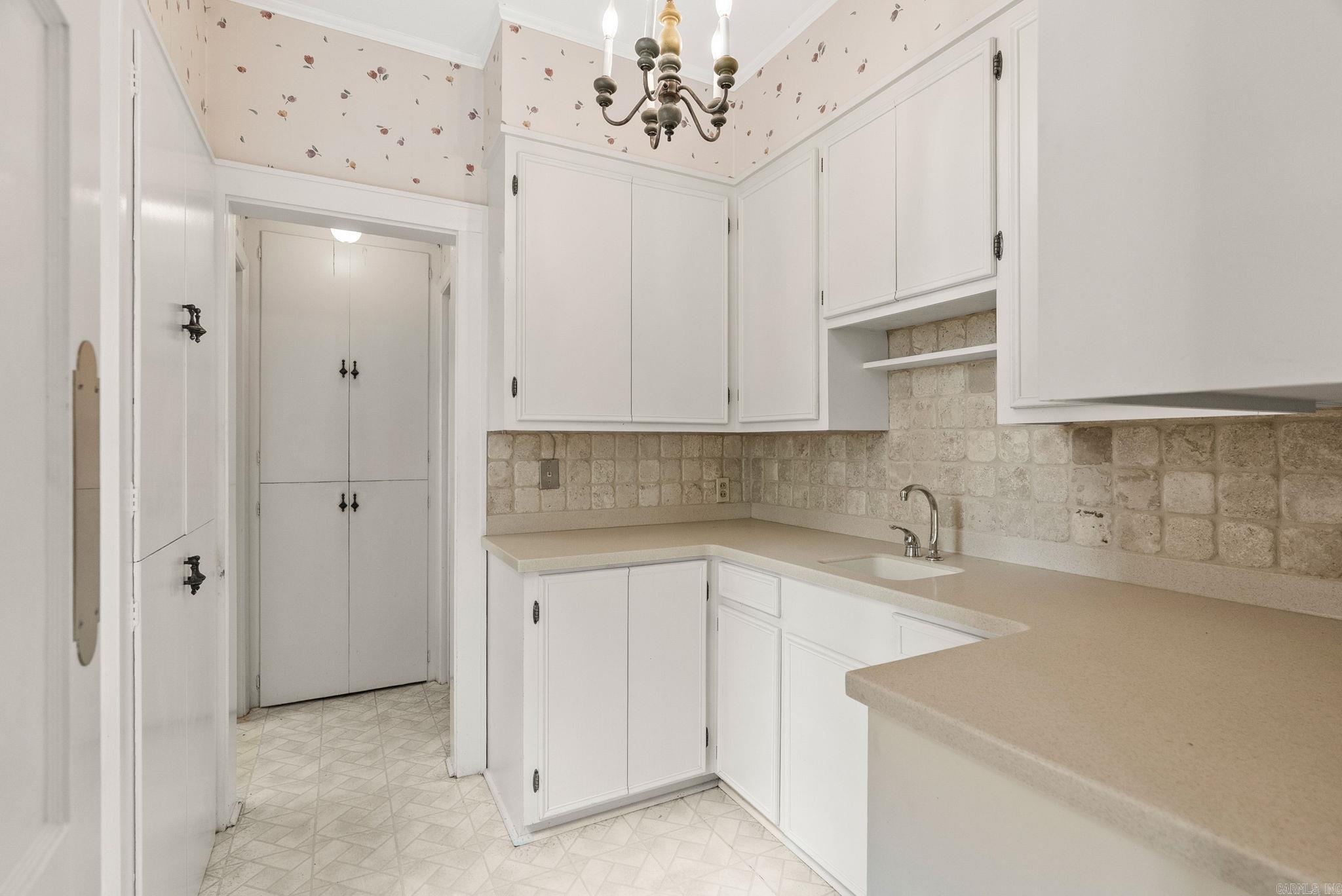 EAST PULASKI HGTS - Residential