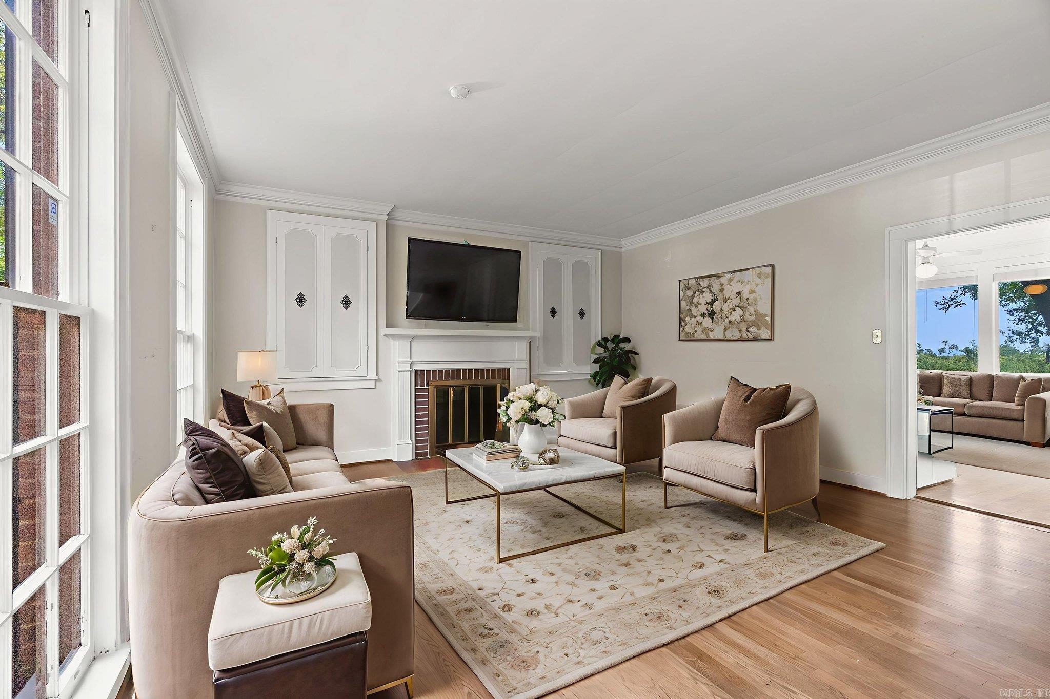 EAST PULASKI HGTS - Residential