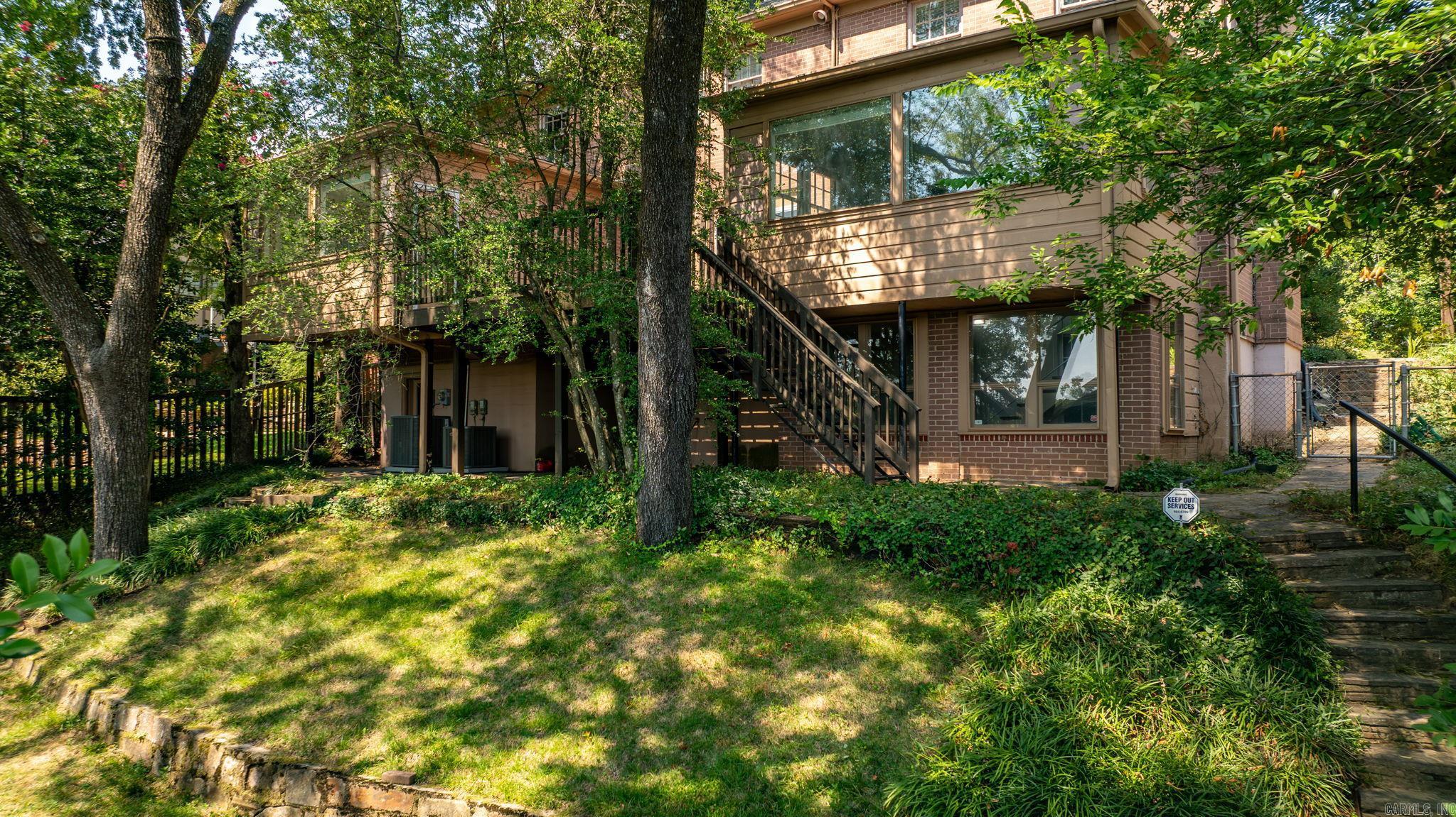 EAST PULASKI HGTS - Residential