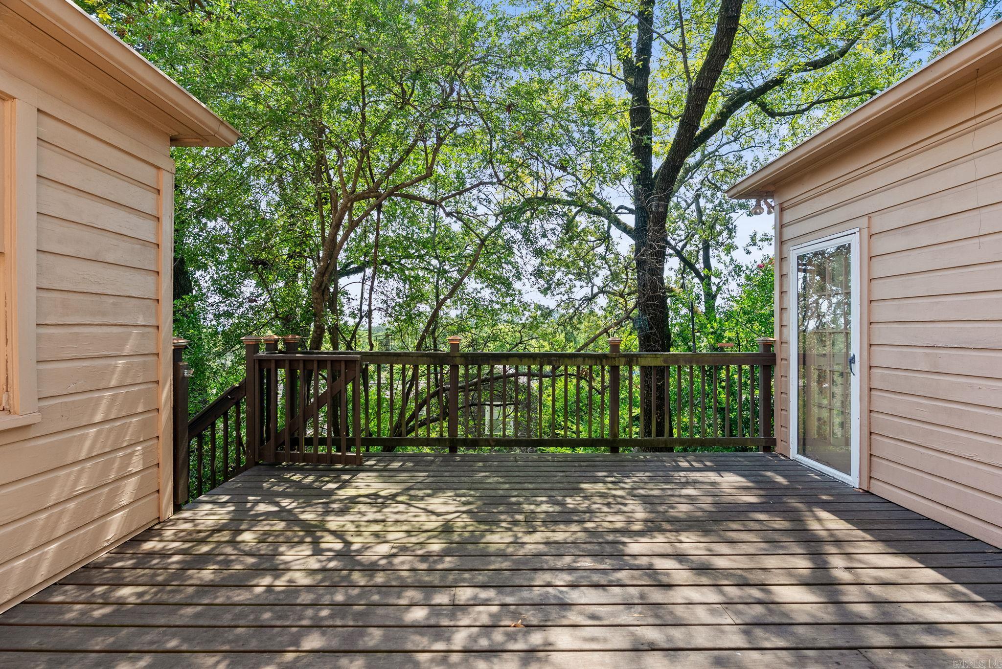 EAST PULASKI HGTS - Residential