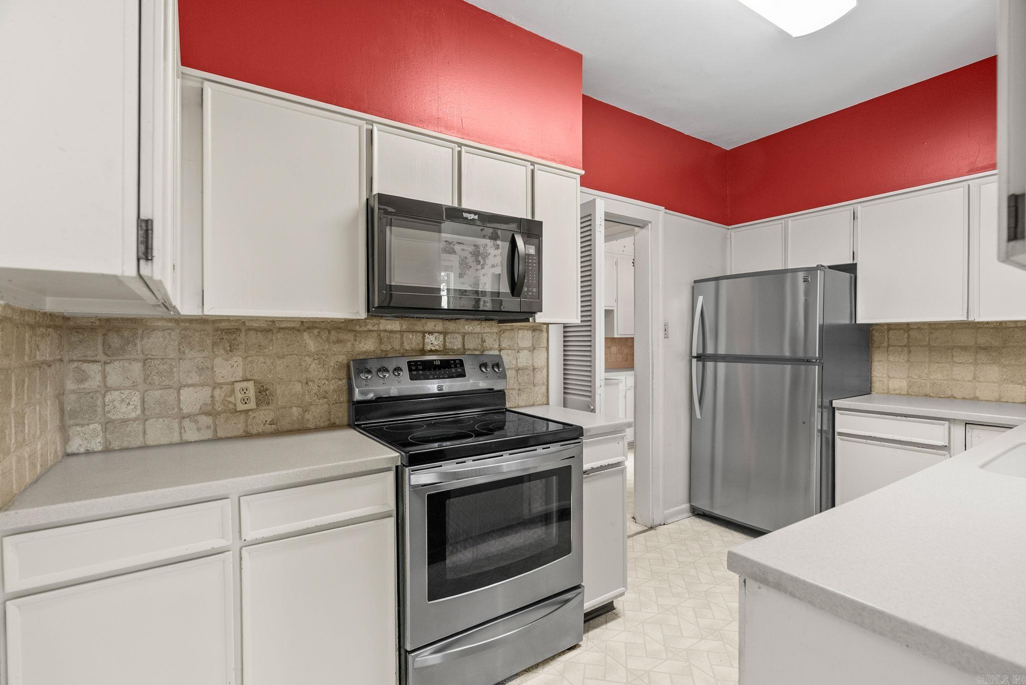 EAST PULASKI HGTS - Residential