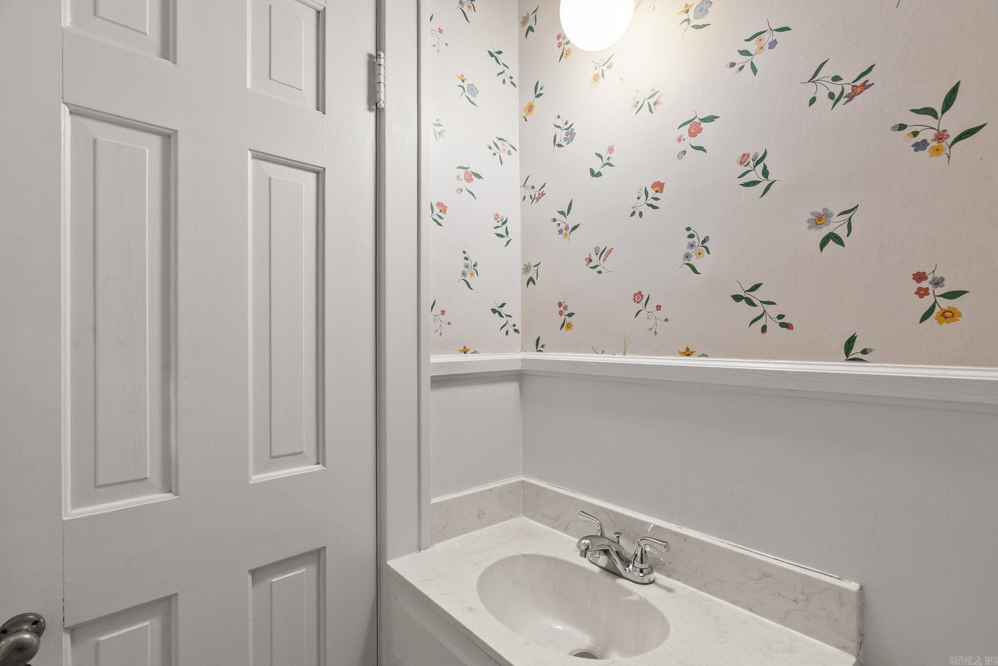 EAST PULASKI HGTS - Residential