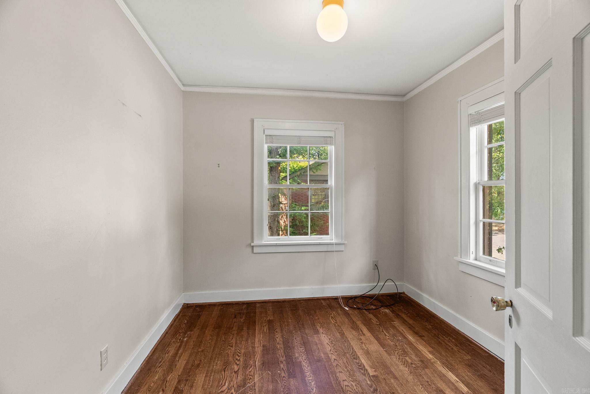 EAST PULASKI HGTS - Residential