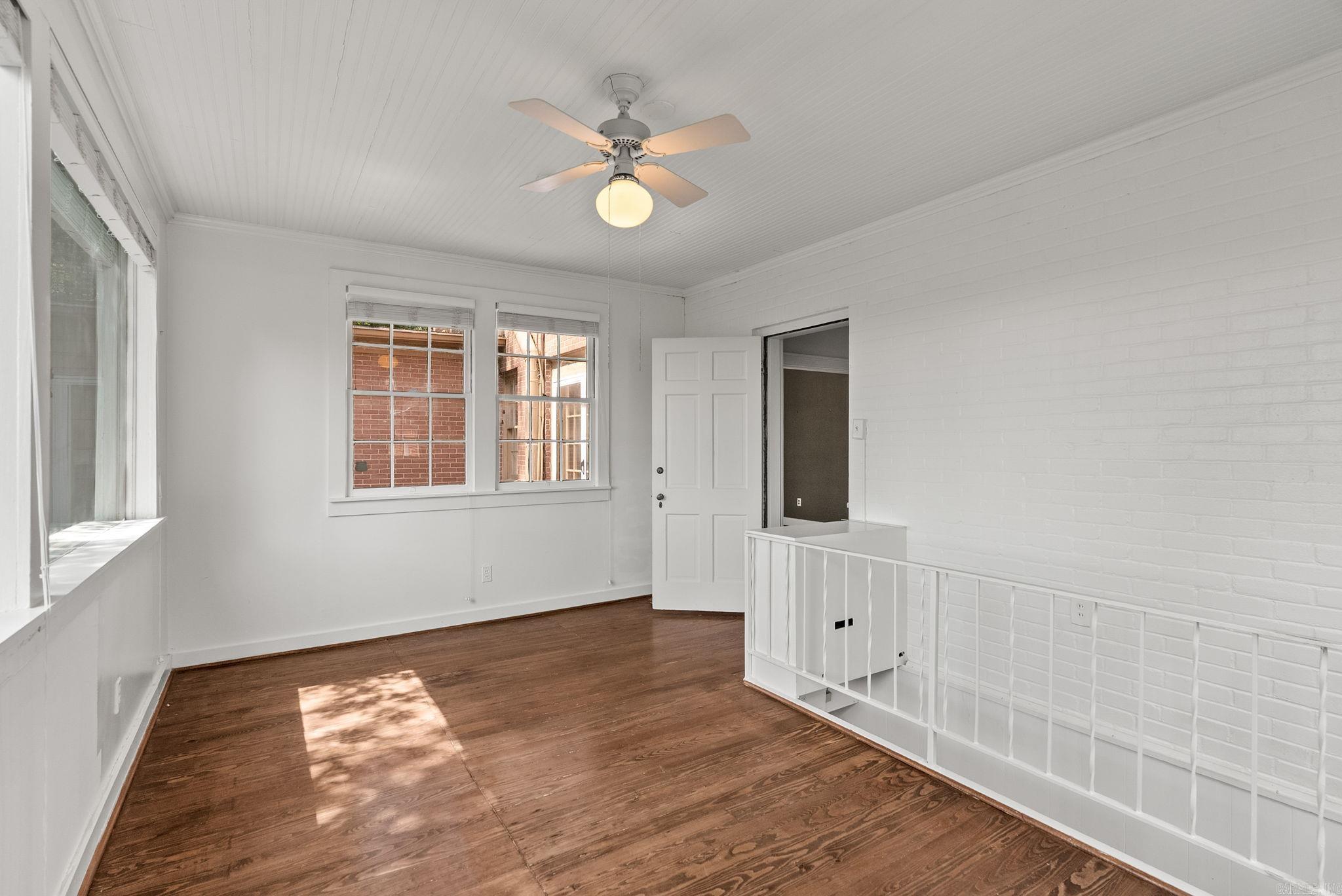 EAST PULASKI HGTS - Residential