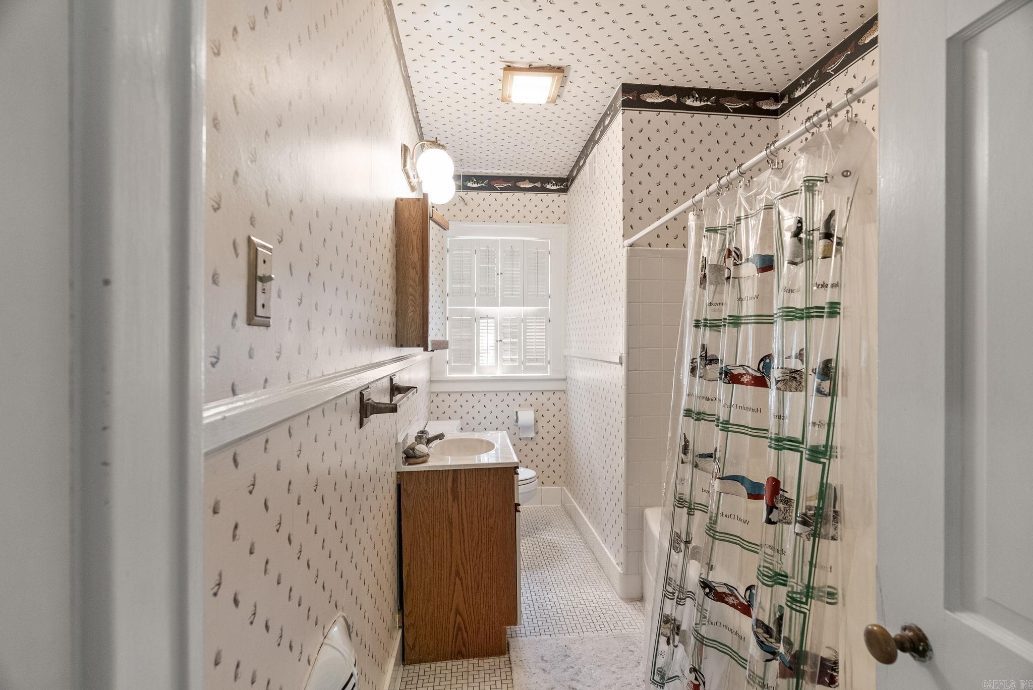 EAST PULASKI HGTS - Residential