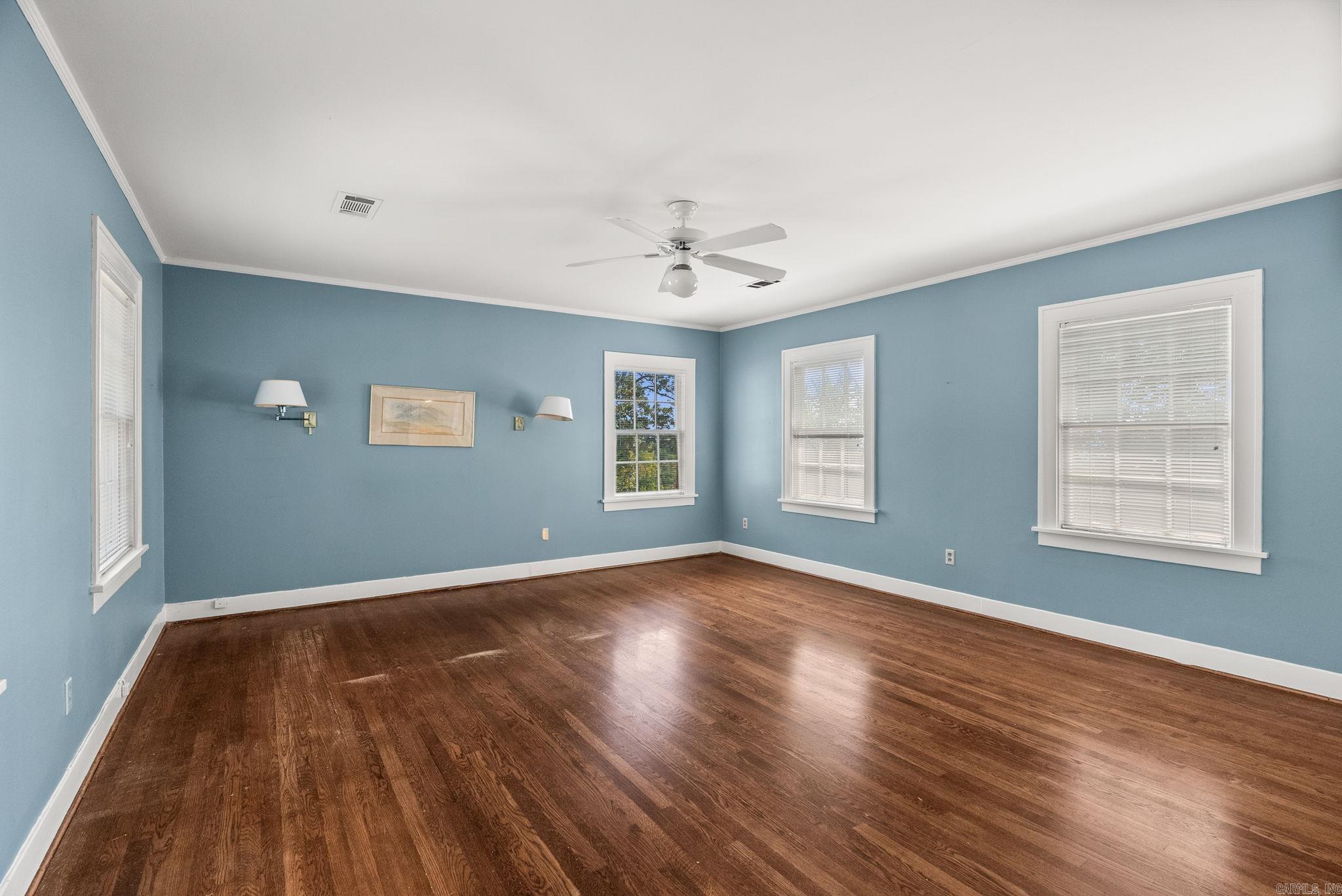 EAST PULASKI HGTS - Residential