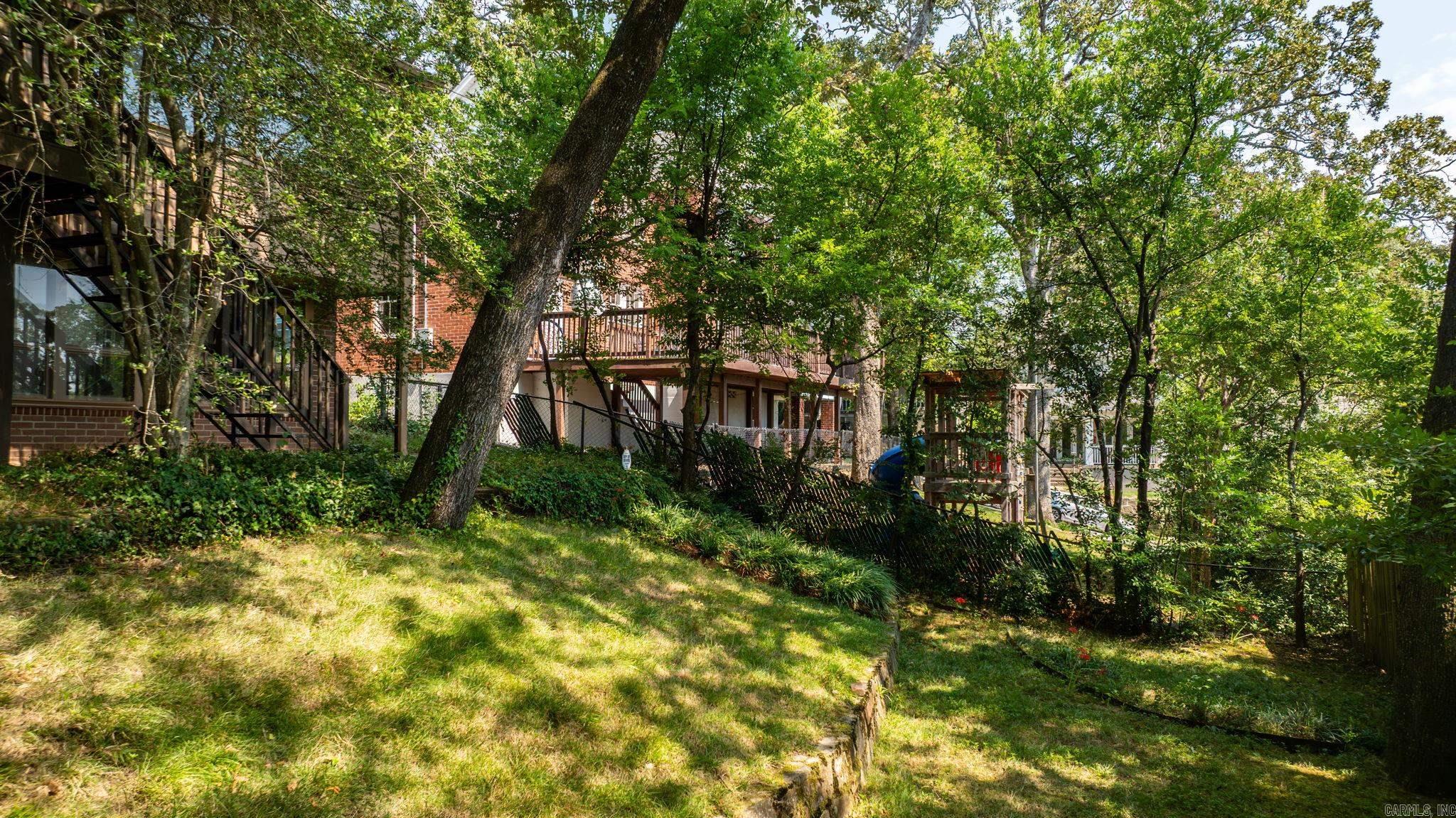 EAST PULASKI HGTS - Residential