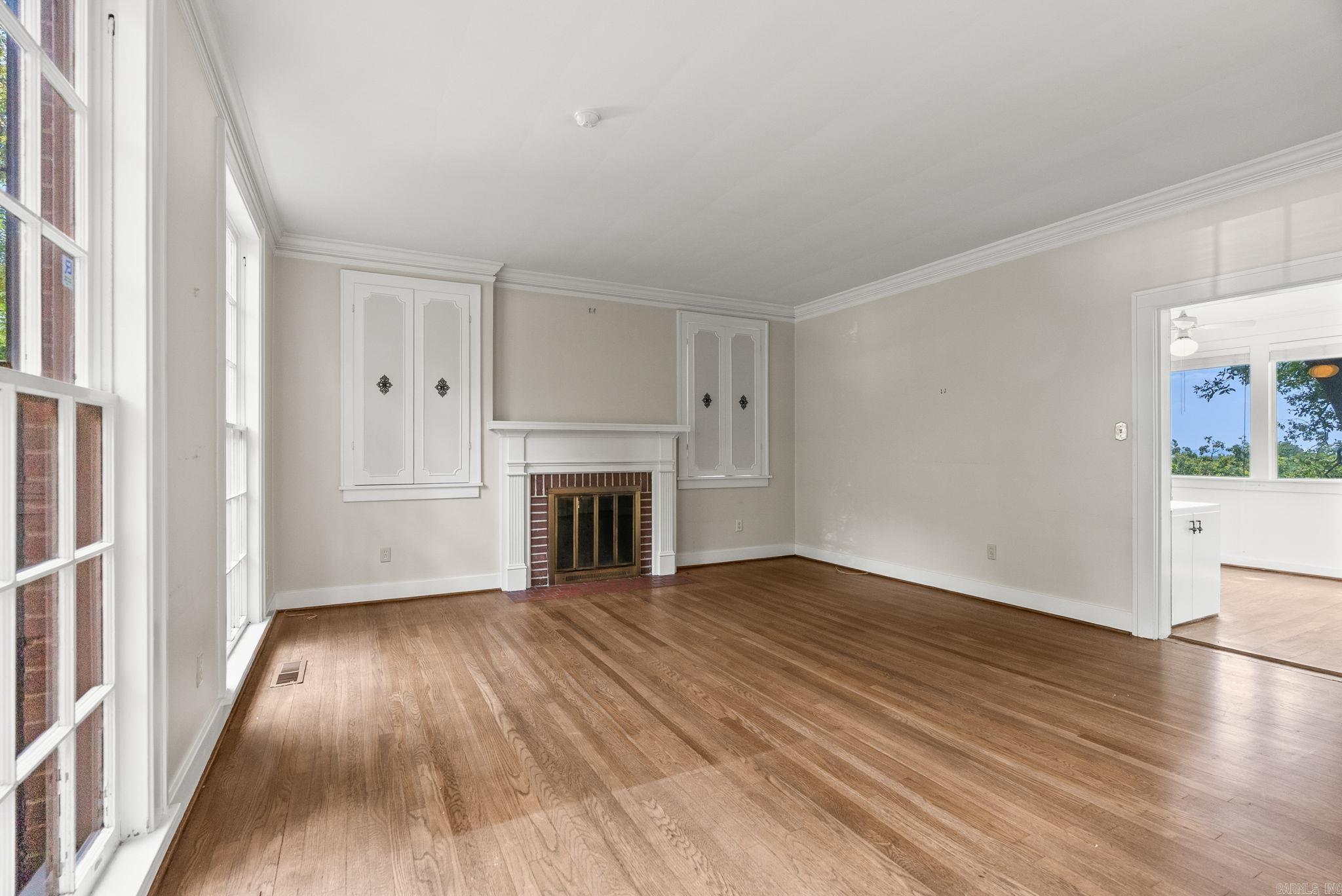 EAST PULASKI HGTS - Residential