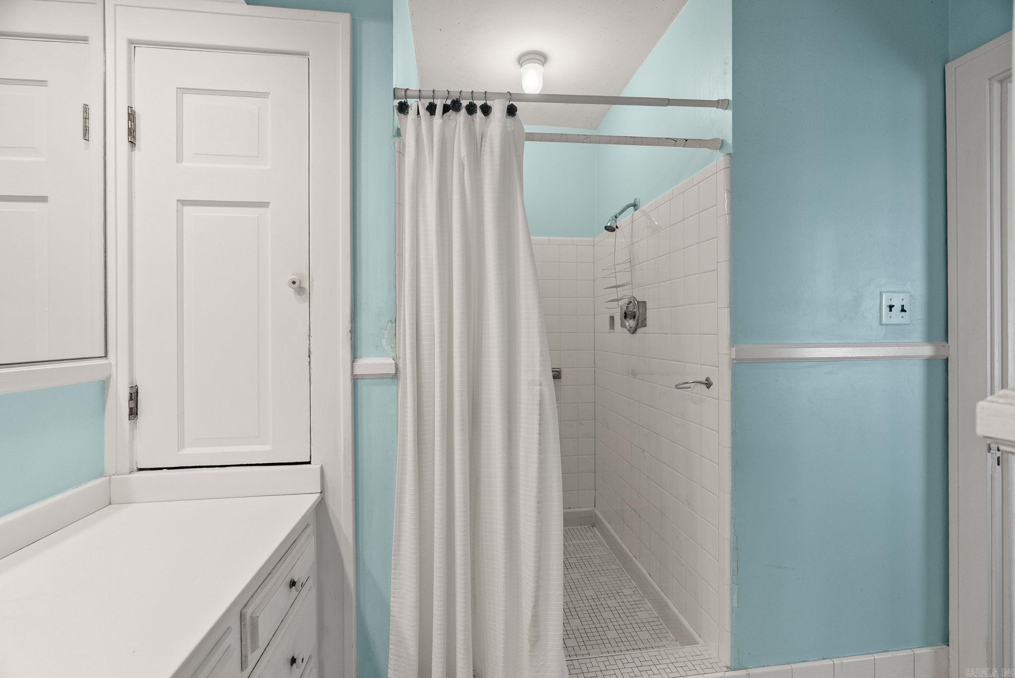 EAST PULASKI HGTS - Residential