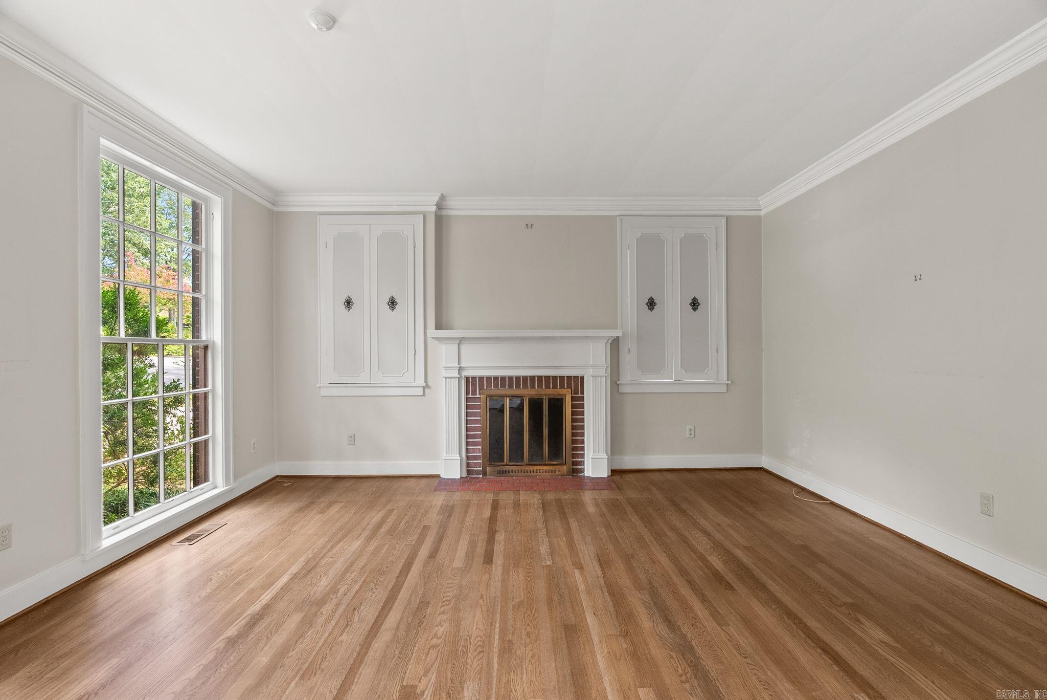 EAST PULASKI HGTS - Residential