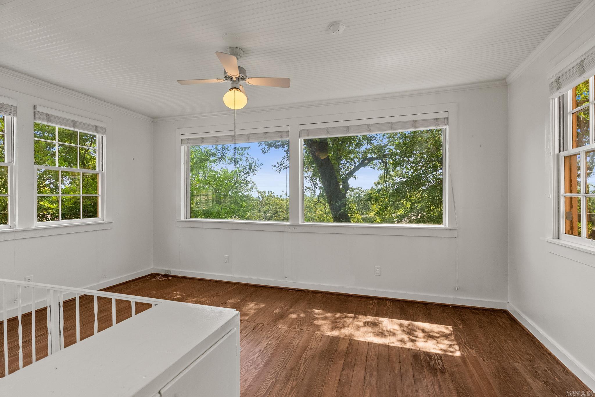 EAST PULASKI HGTS - Residential