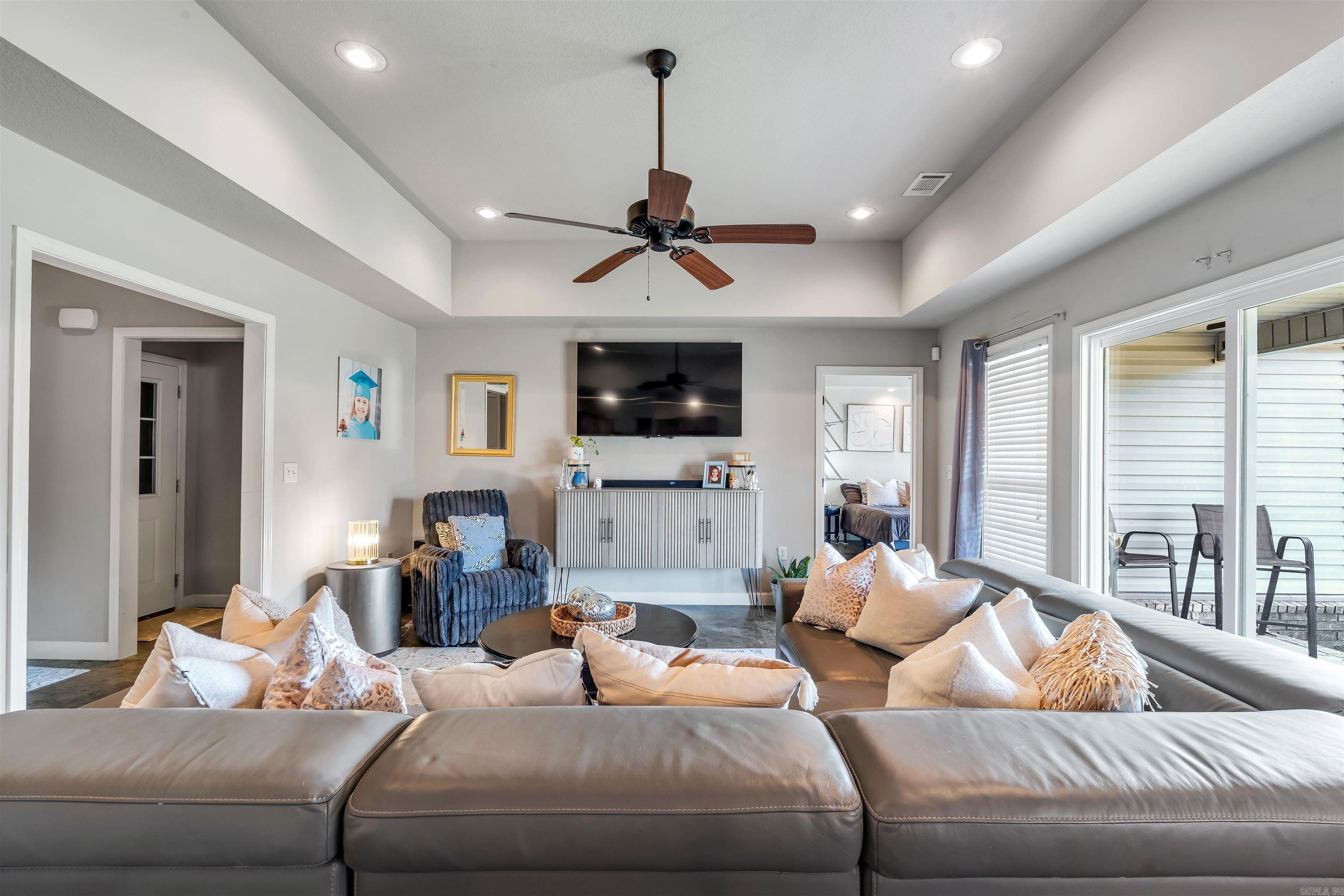 BRIDLEWOOD - Residential