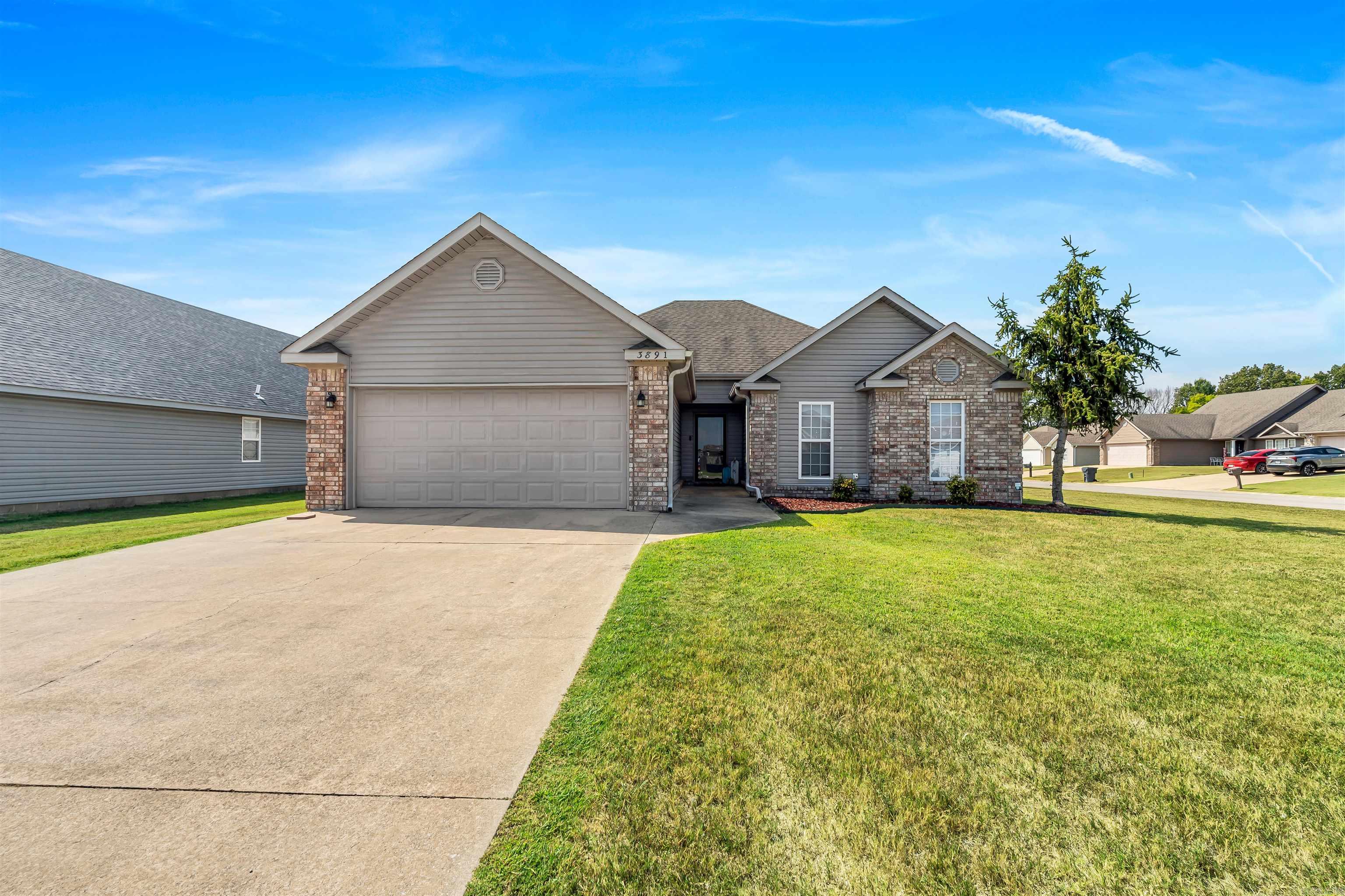 BRIDLEWOOD - Residential