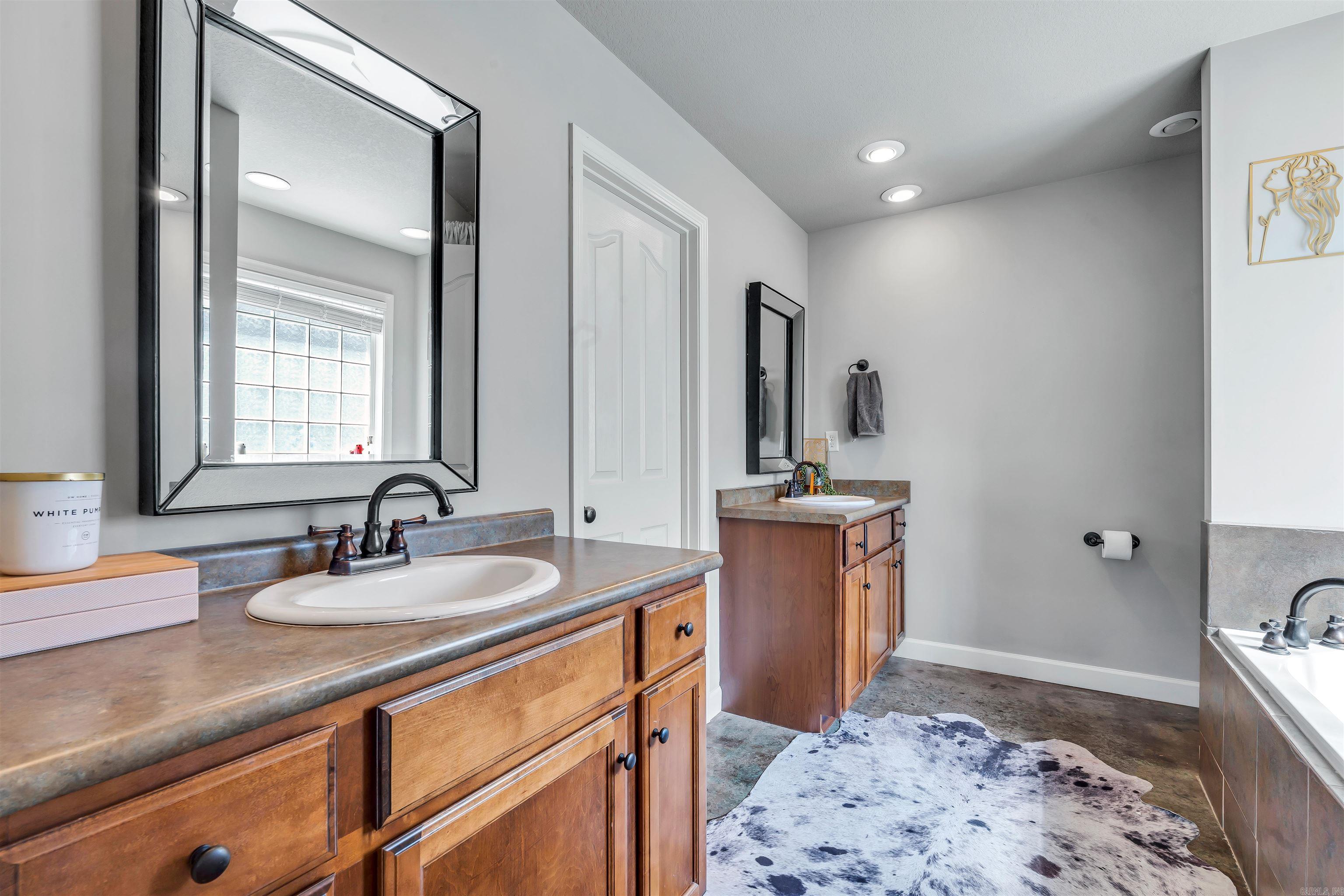 BRIDLEWOOD - Residential