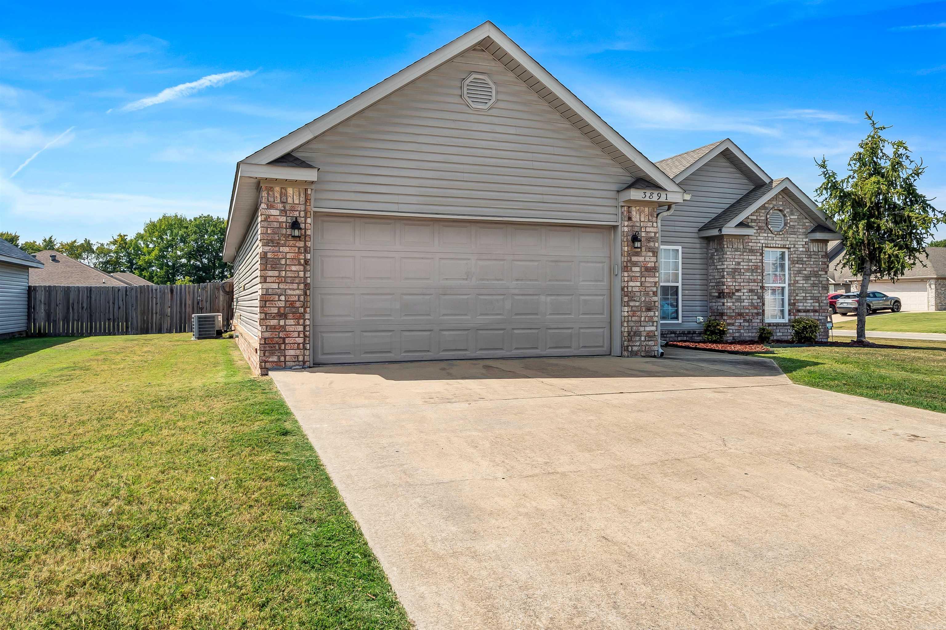 BRIDLEWOOD - Residential