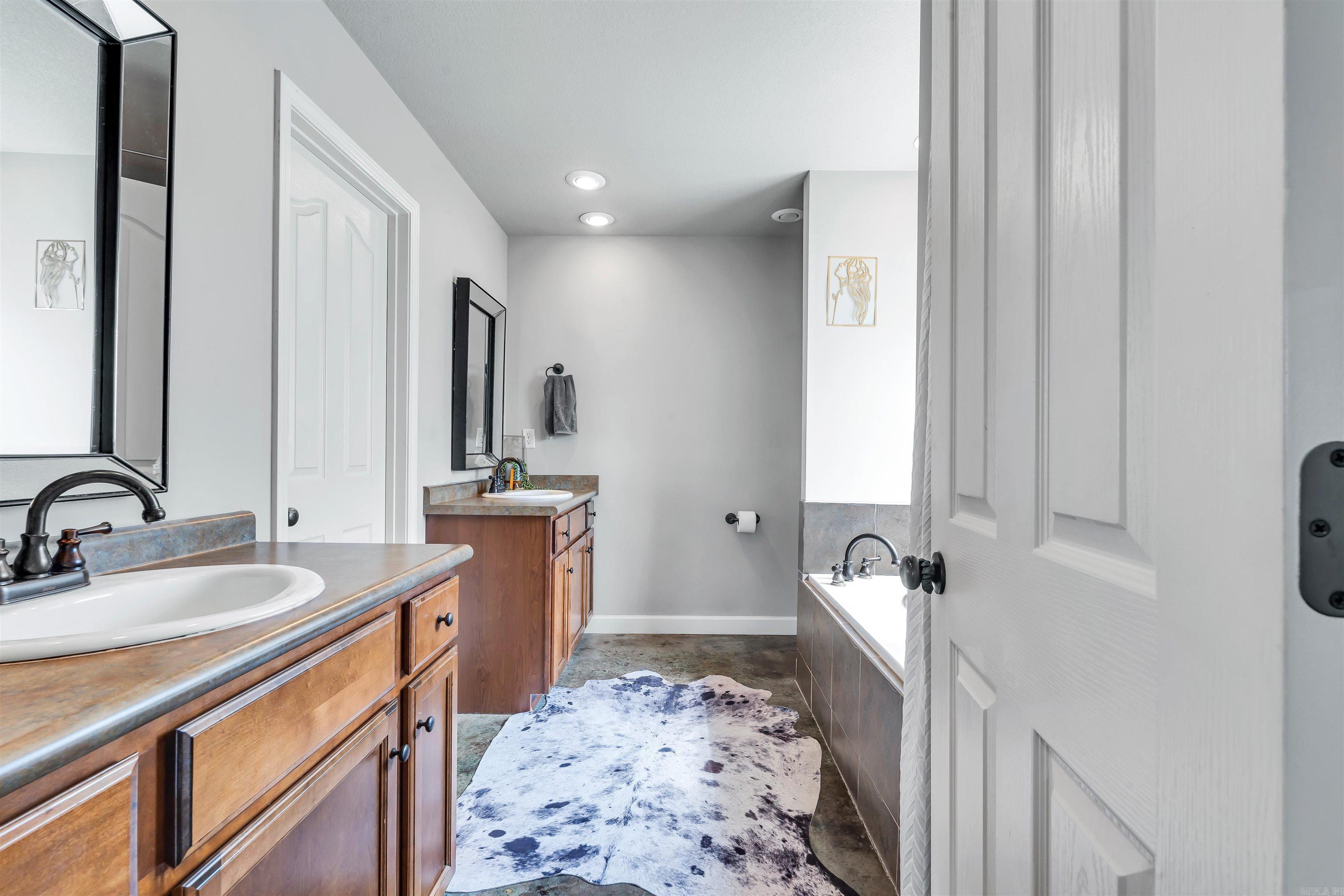 BRIDLEWOOD - Residential