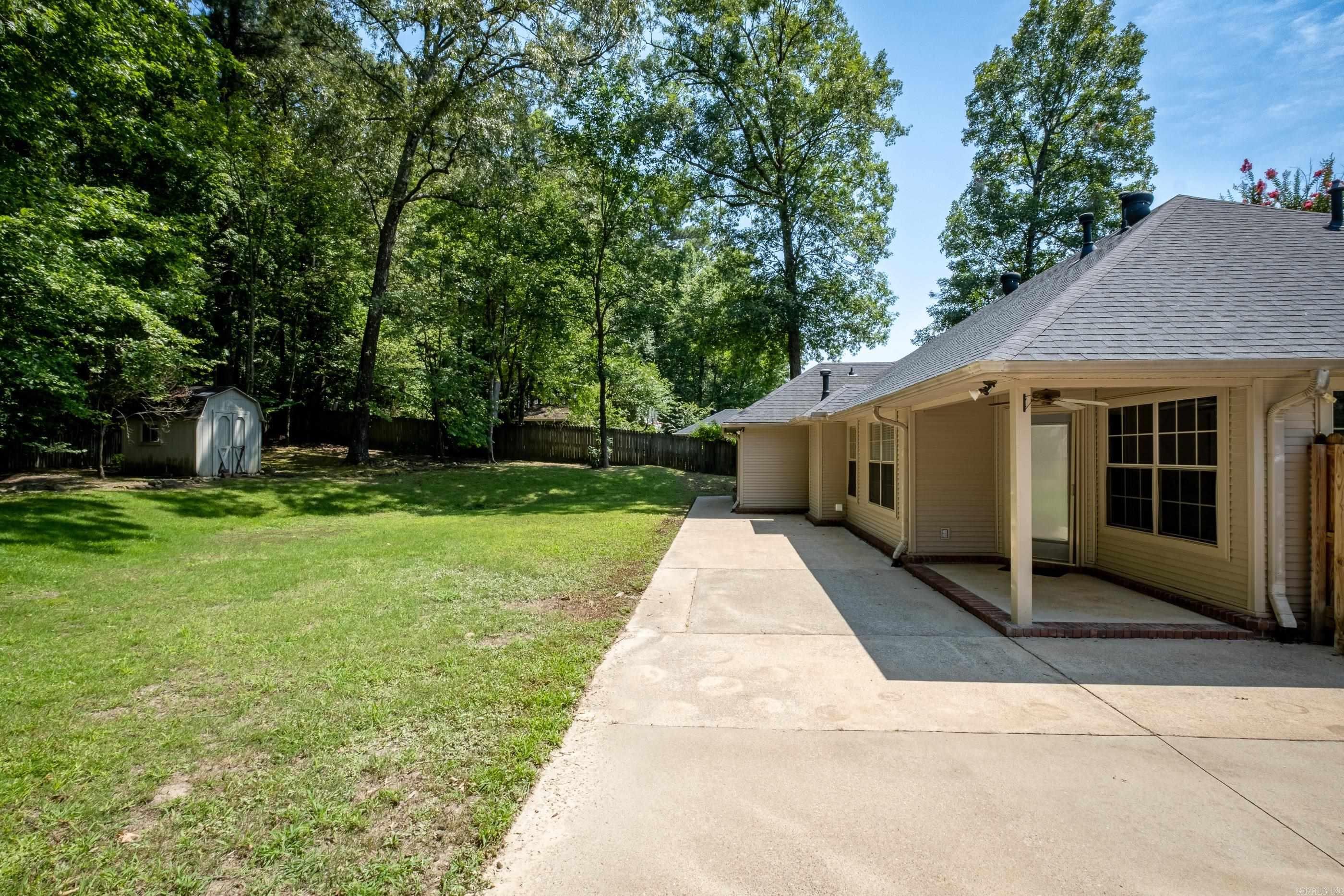 ROLLING BROOK - Residential