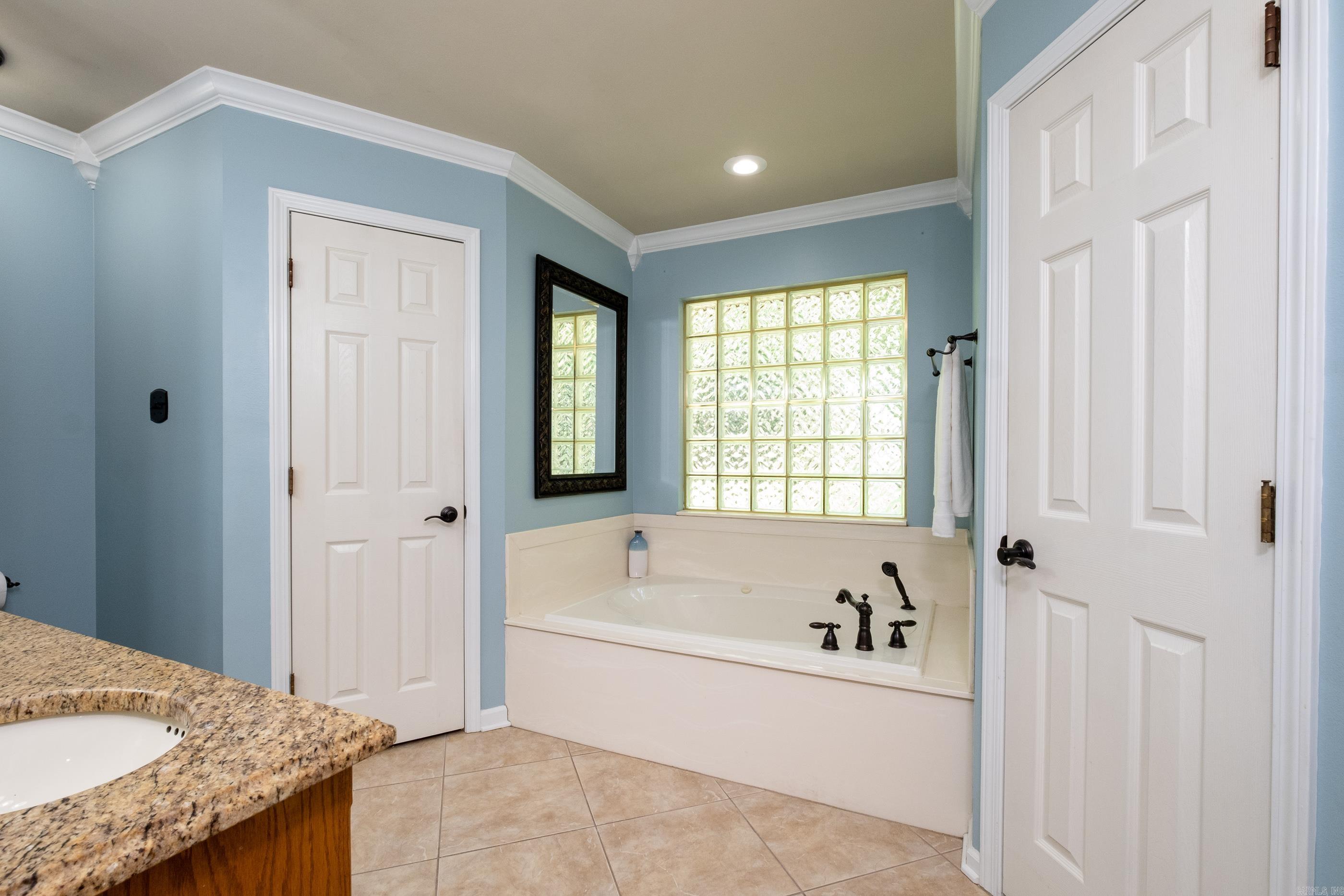 ROLLING BROOK - Residential