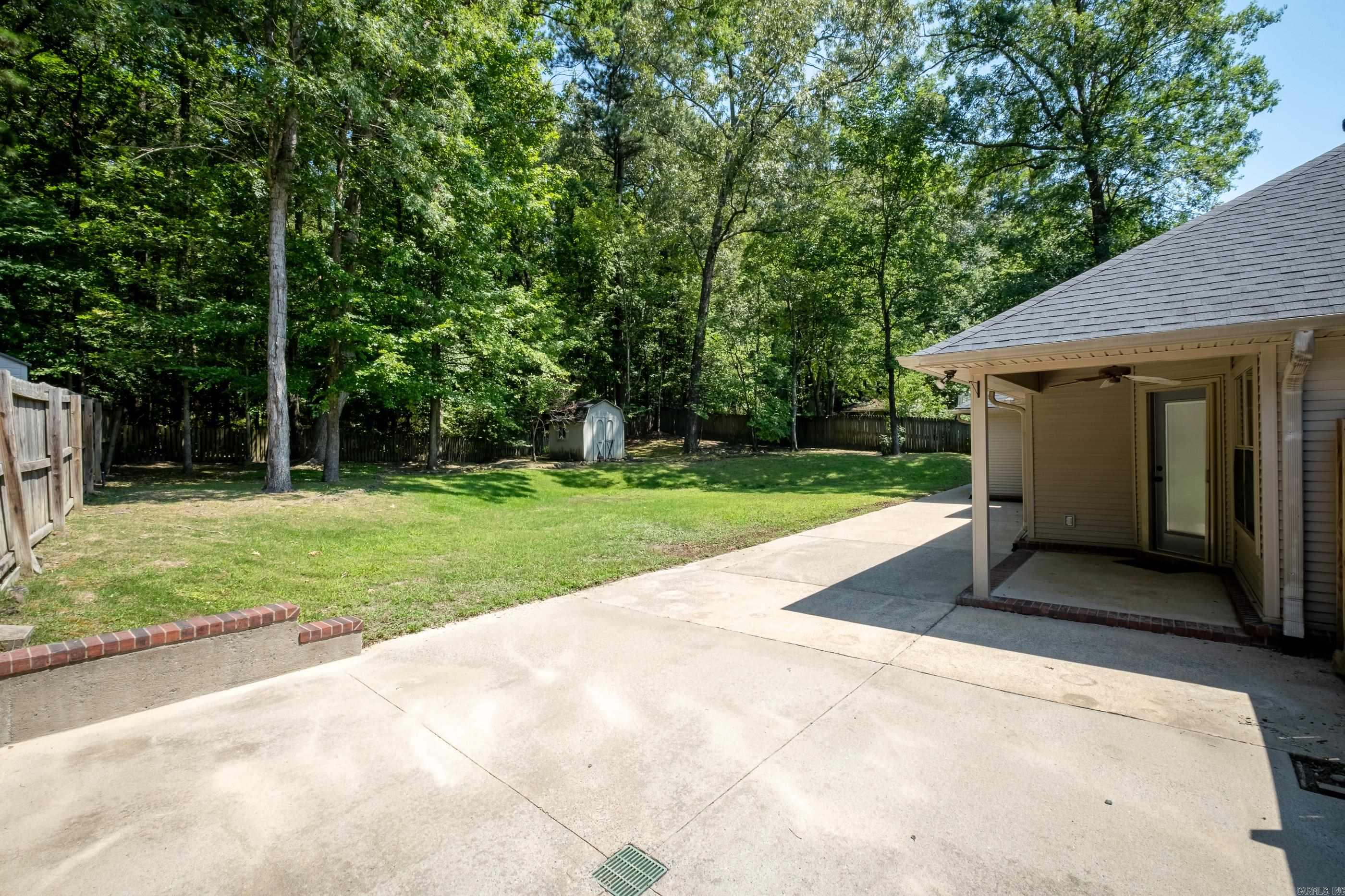 ROLLING BROOK - Residential