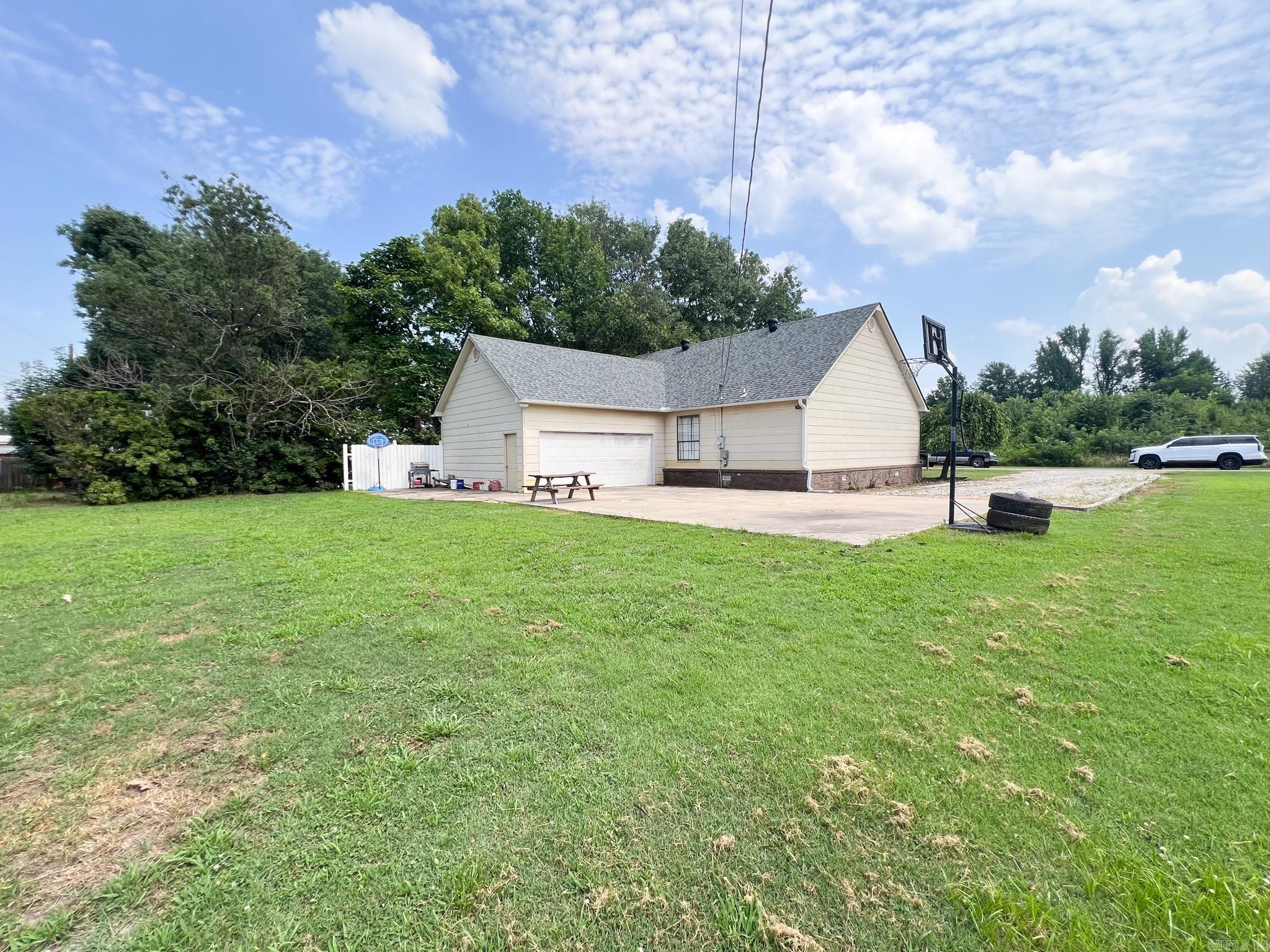 FONTAINES - Residential