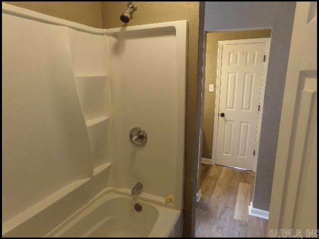 Dixie - Residential Lease