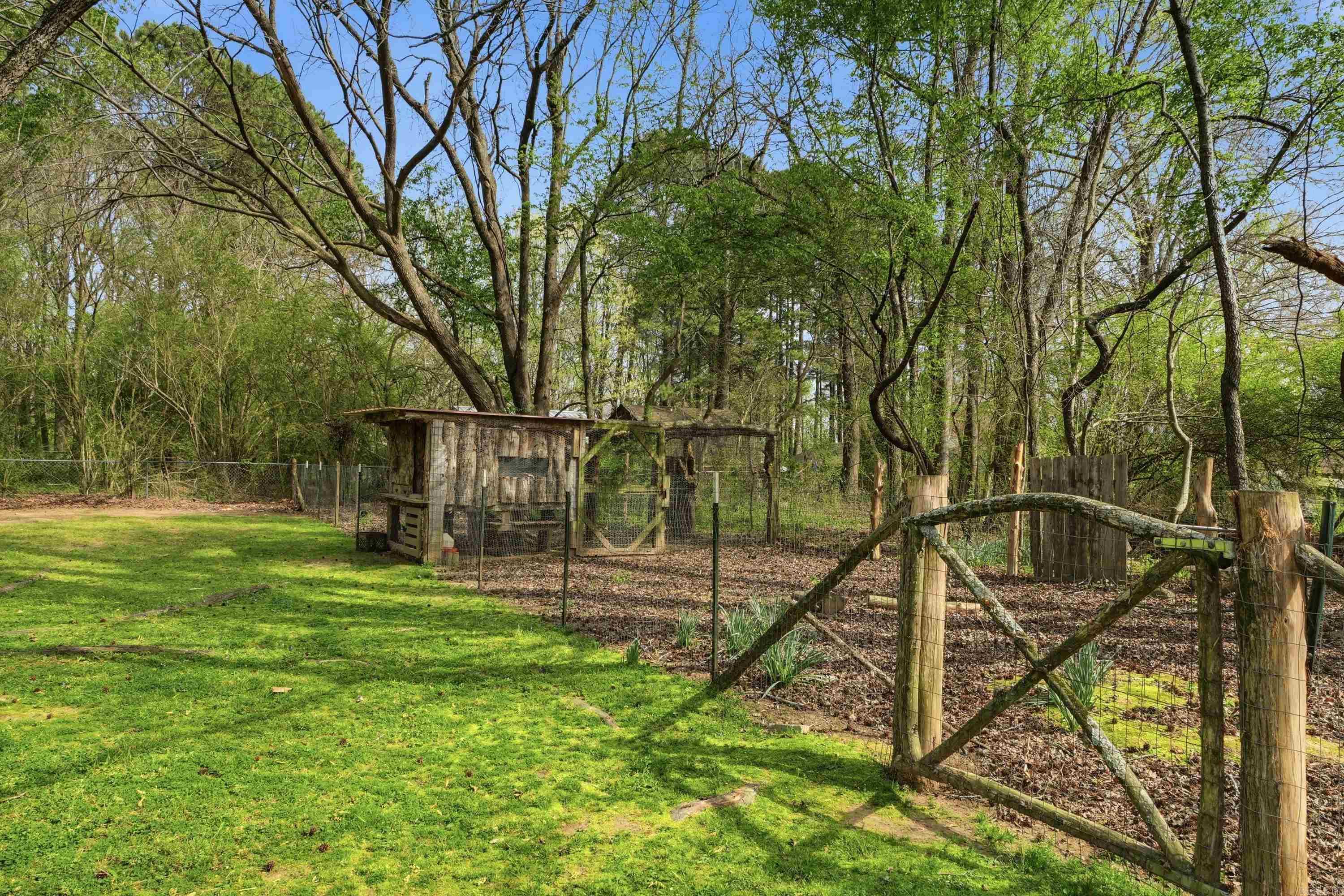 BROOKWOOD - Residential