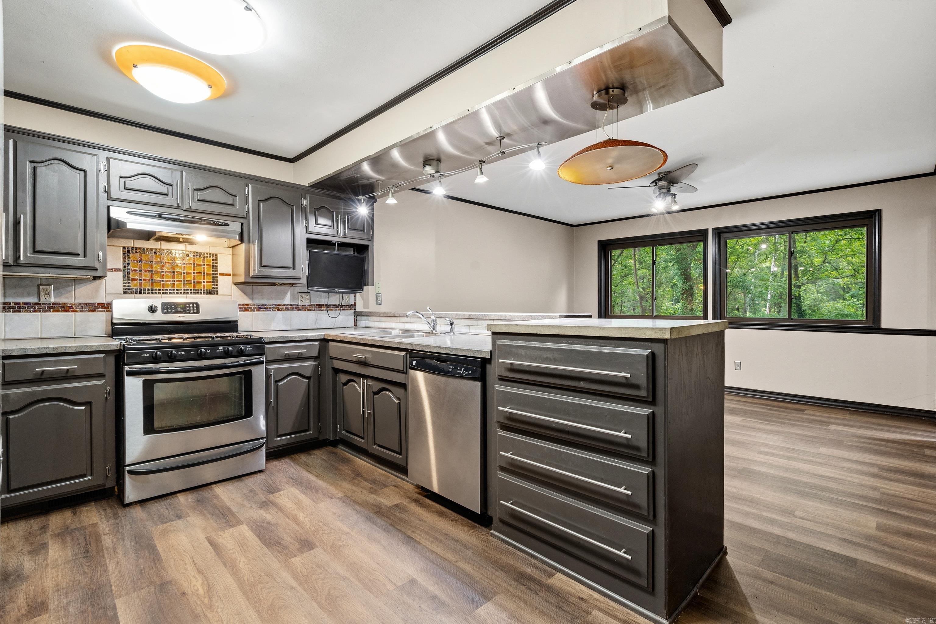 Pine Hills Park - Residential