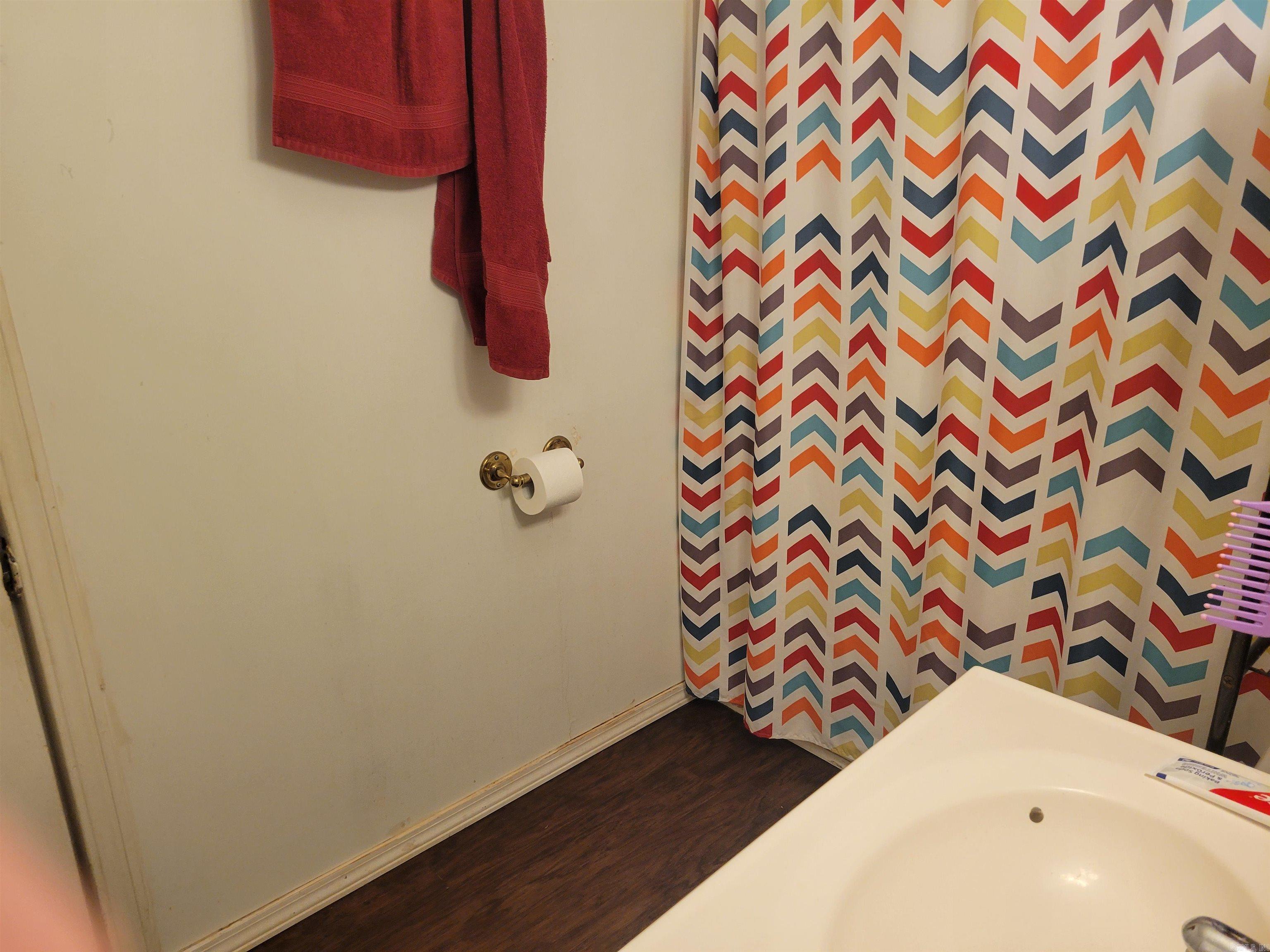 J L SHINN - Residential