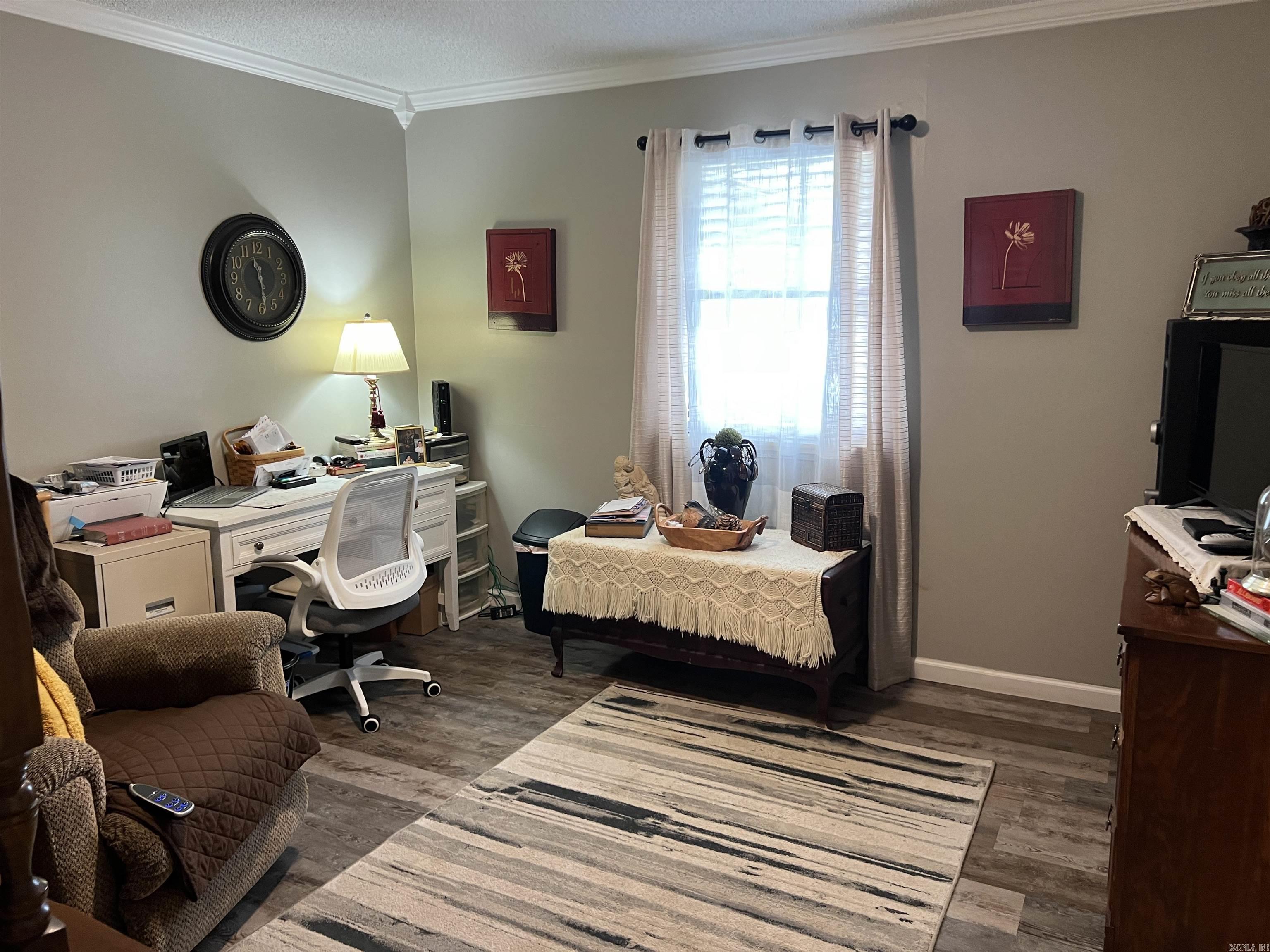 HOLLY PARK - Residential