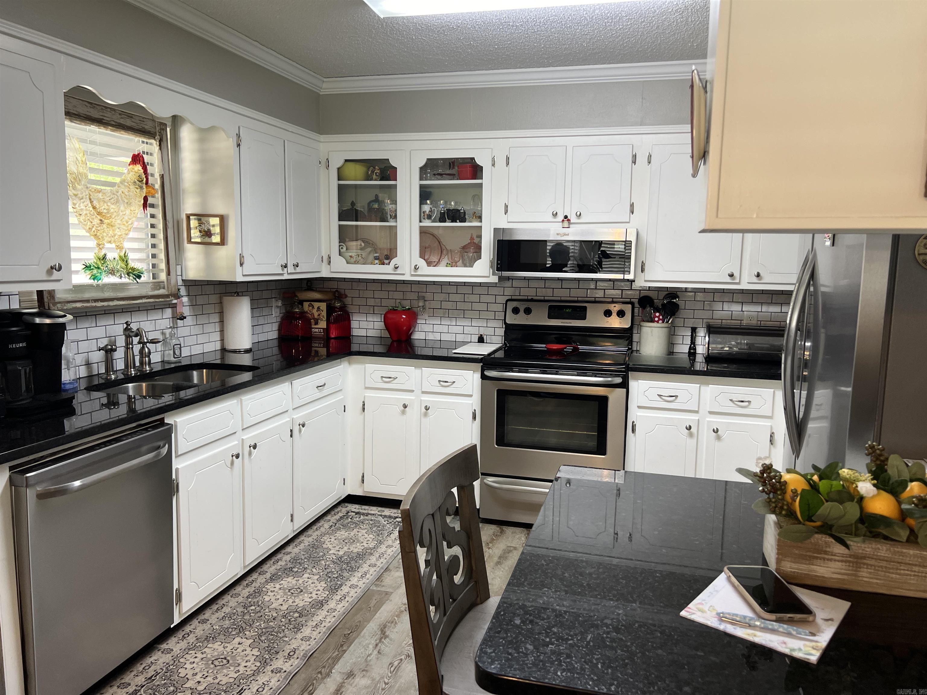 HOLLY PARK - Residential