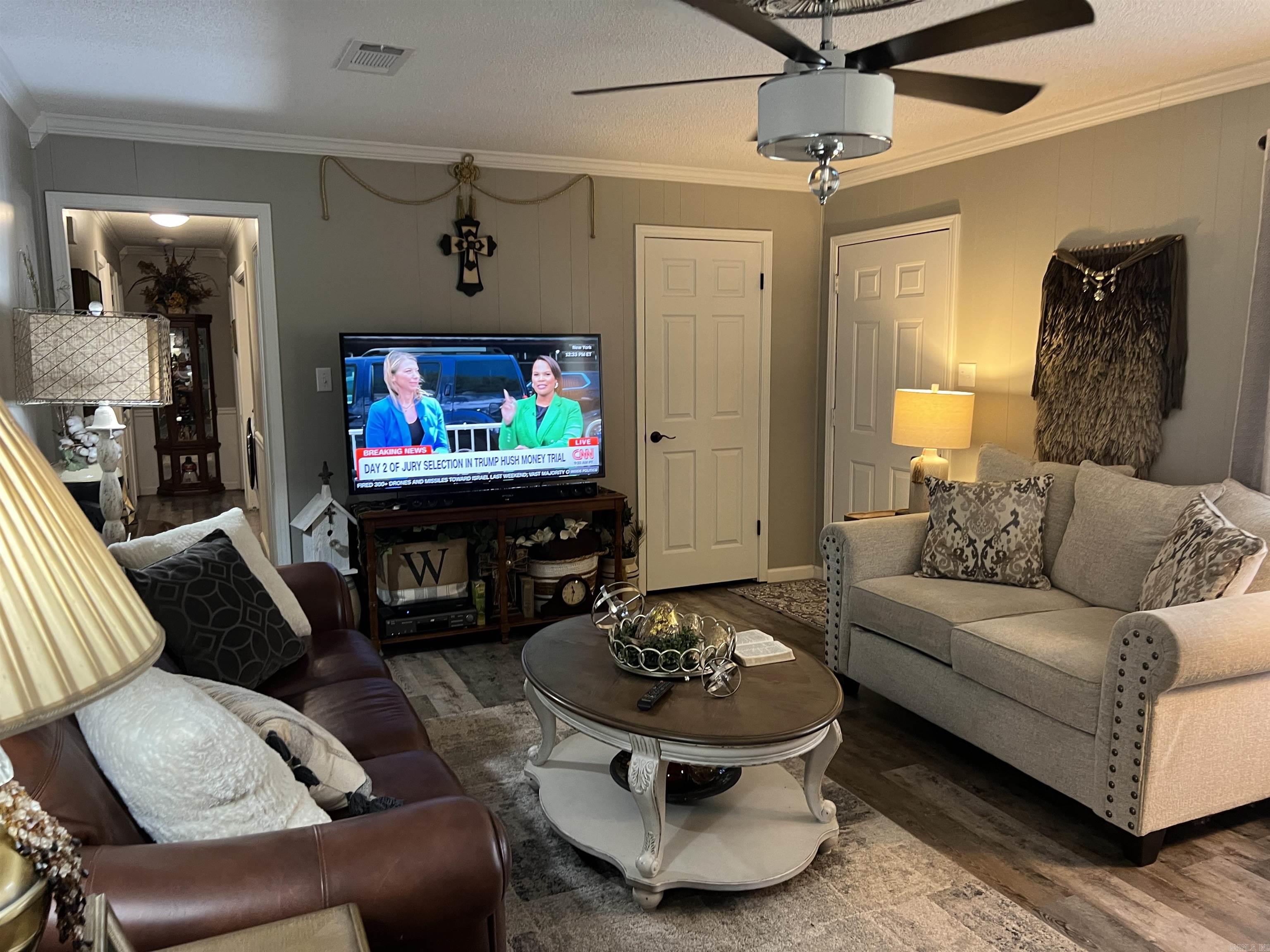 HOLLY PARK - Residential