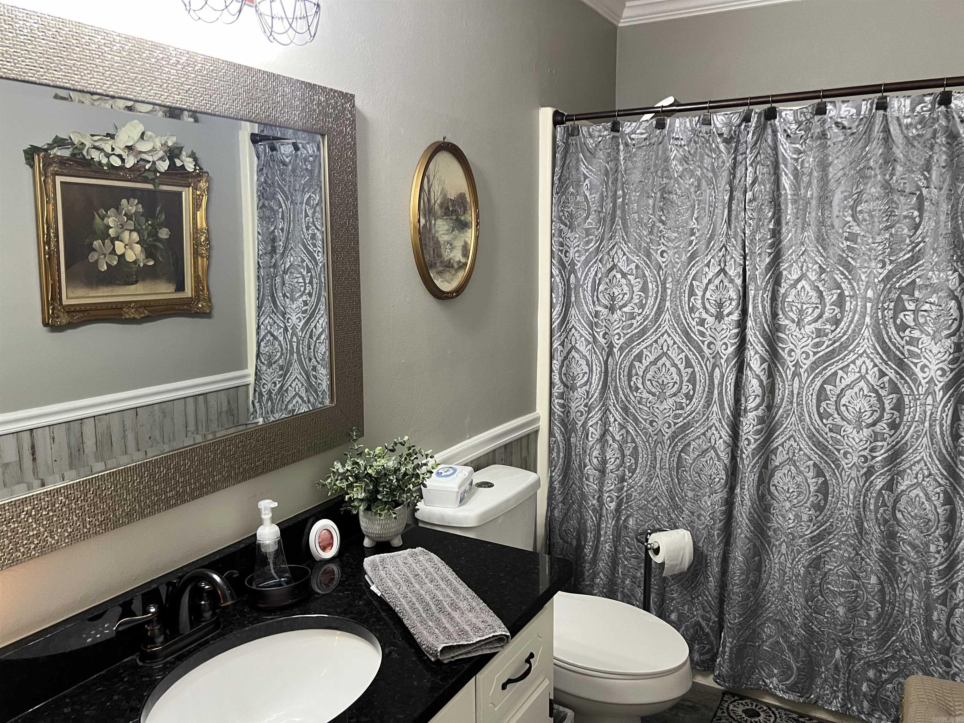 HOLLY PARK - Residential