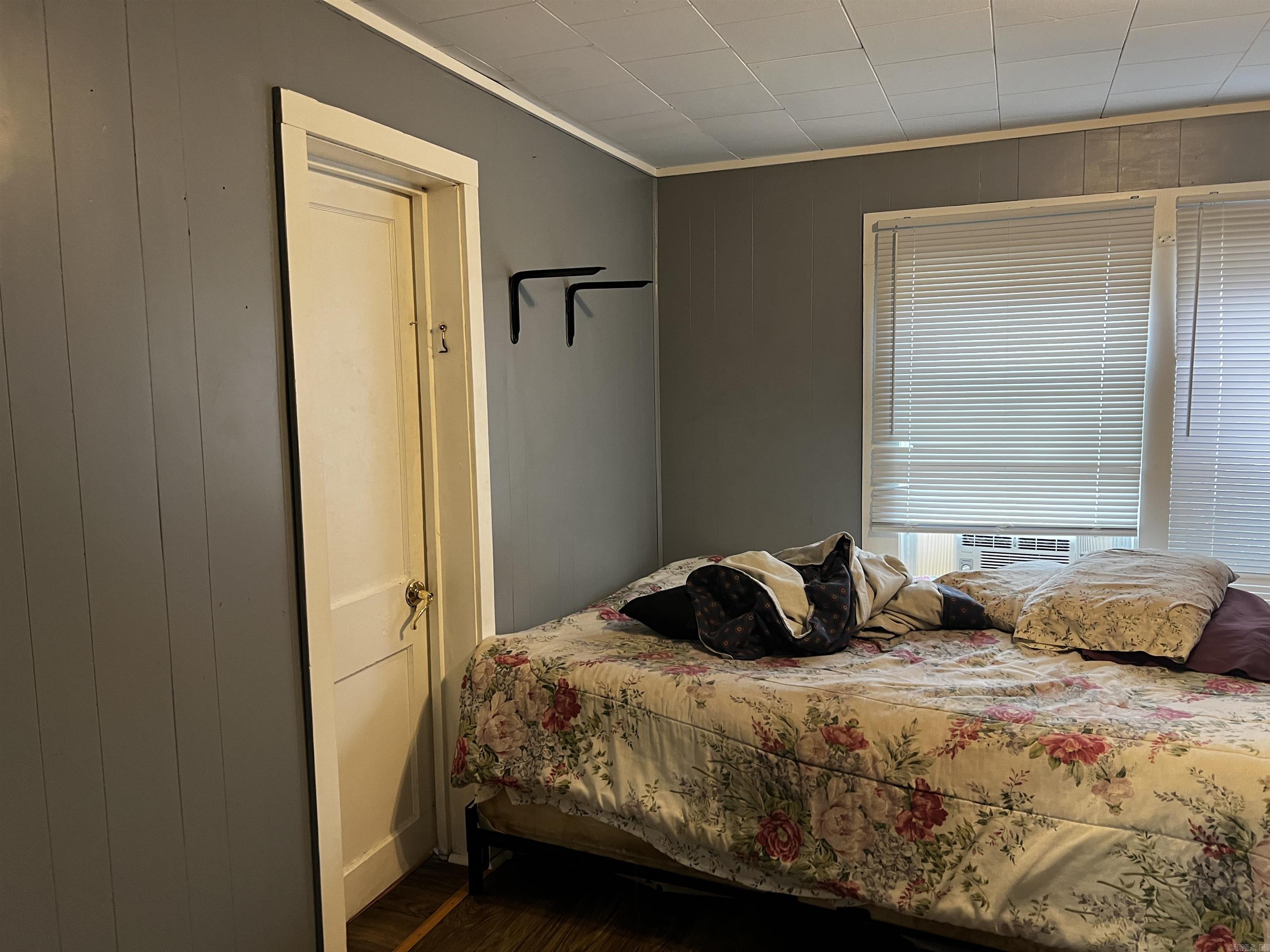 SMITH, D.J. - Residential