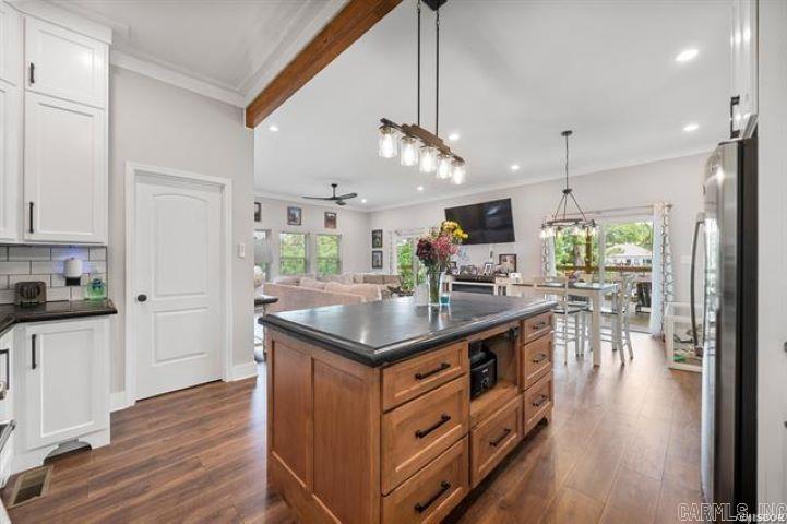 CHAMBERS POINT - Residential