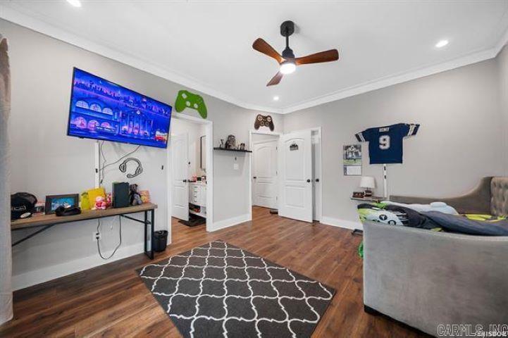 CHAMBERS POINT - Residential